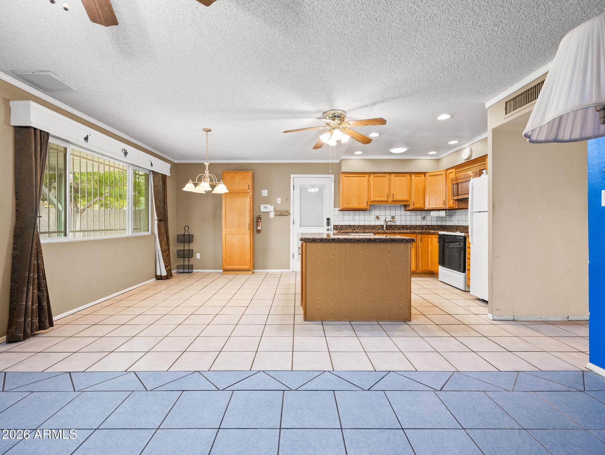 SUMMERSET - Residential