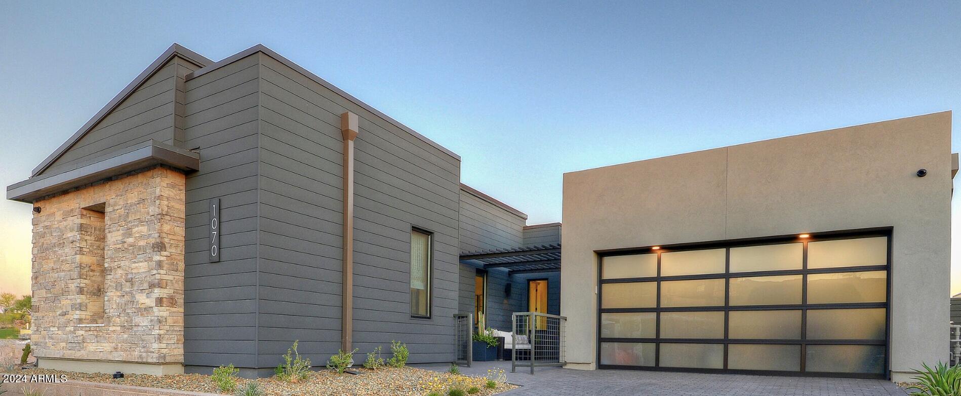 DESERT MOUNTAIN - Residential
