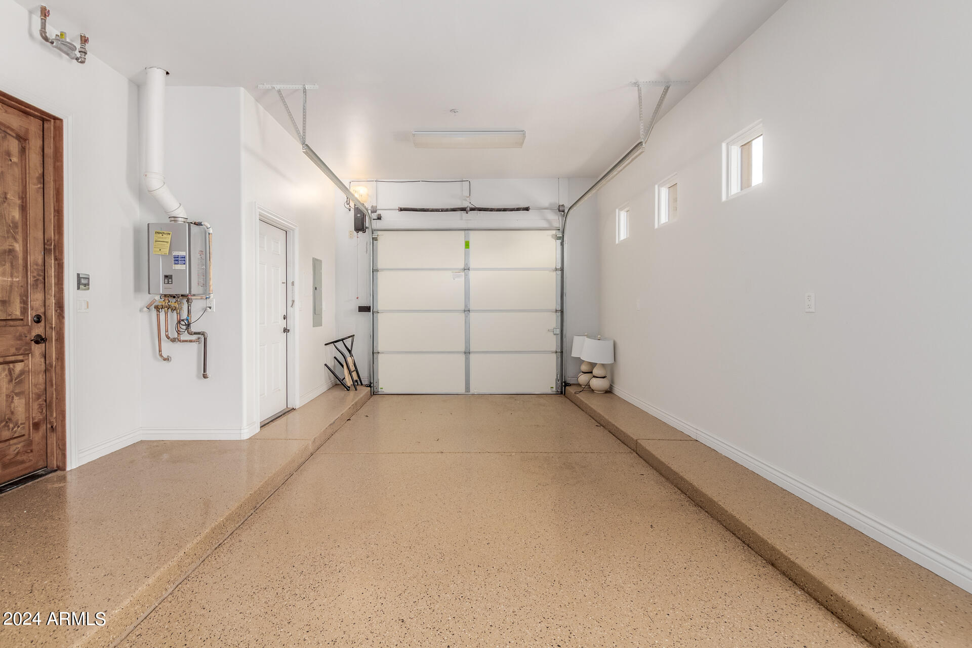 SUNBURST FARMS EAST 6 - Residential