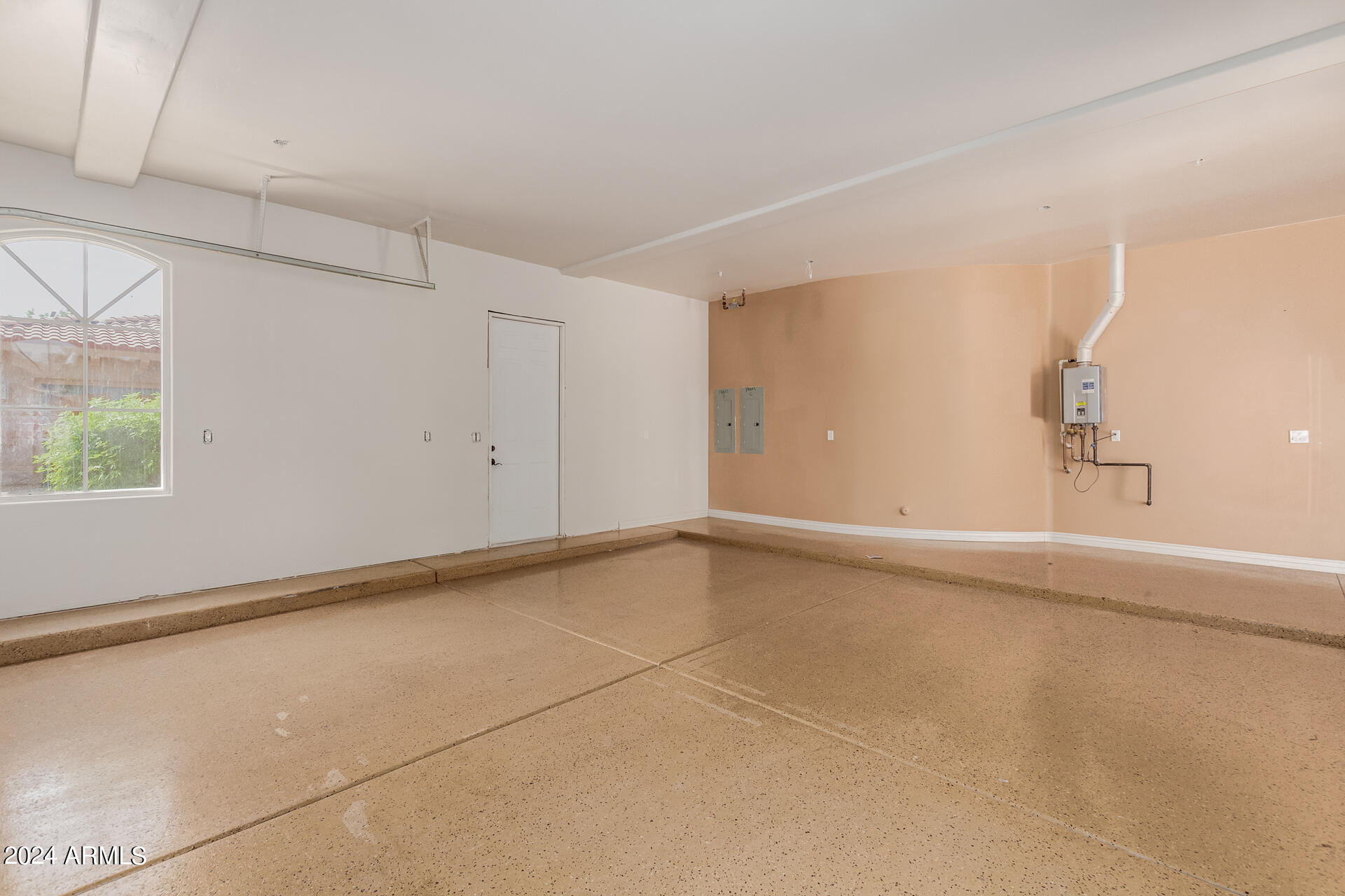 SUNBURST FARMS EAST 6 - Residential