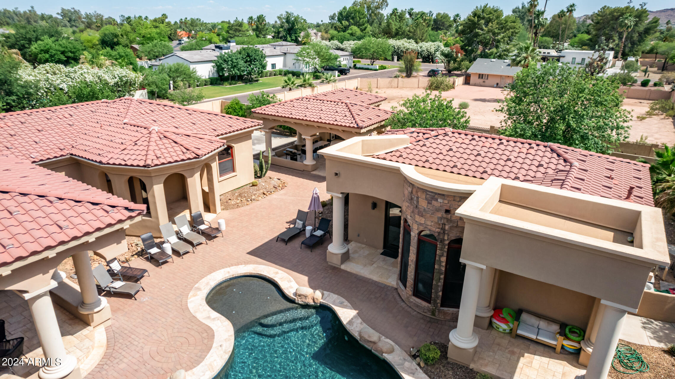 SUNBURST FARMS EAST 6 - Residential