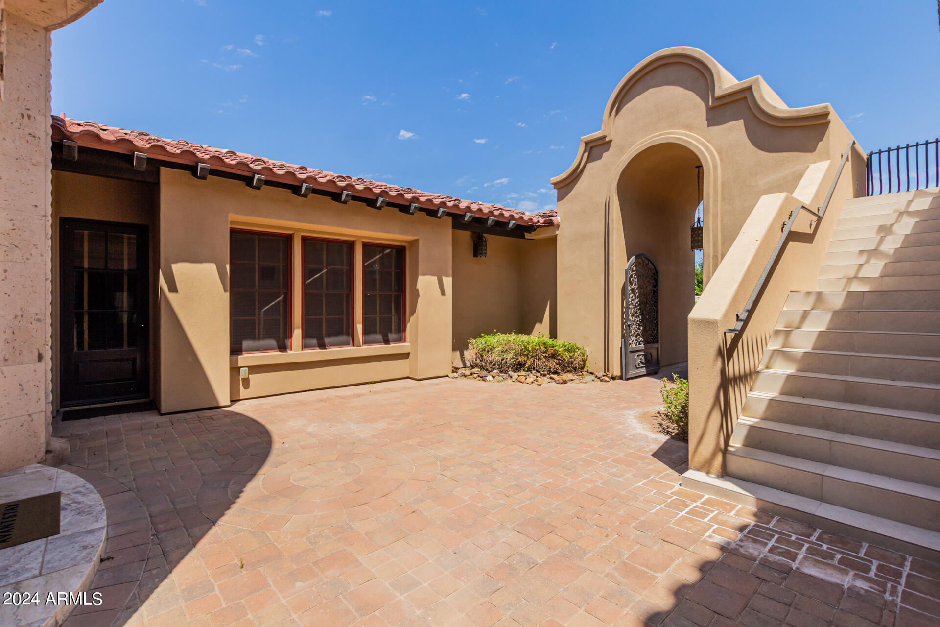 SUNBURST FARMS EAST 6 - Residential