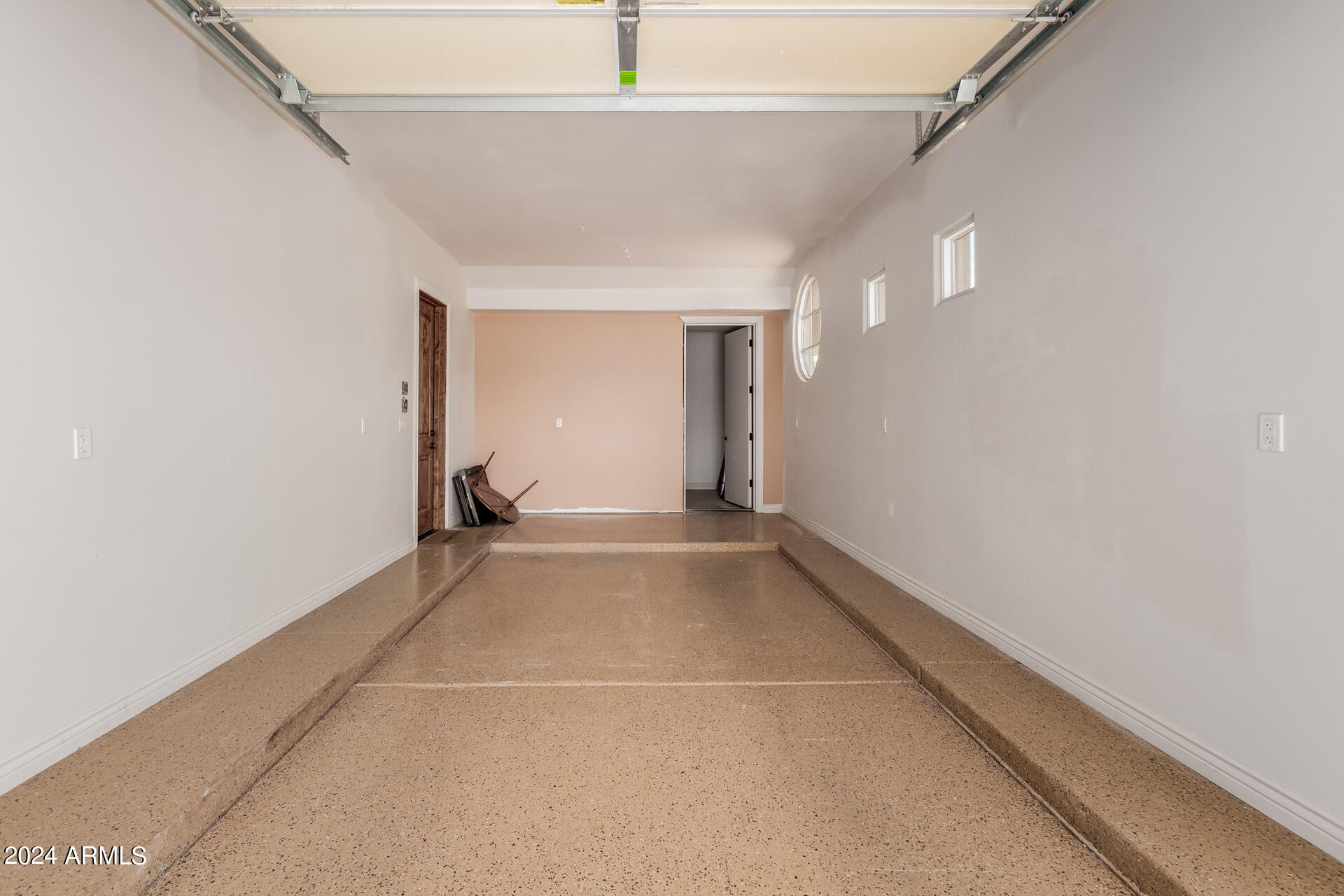 SUNBURST FARMS EAST 6 - Residential