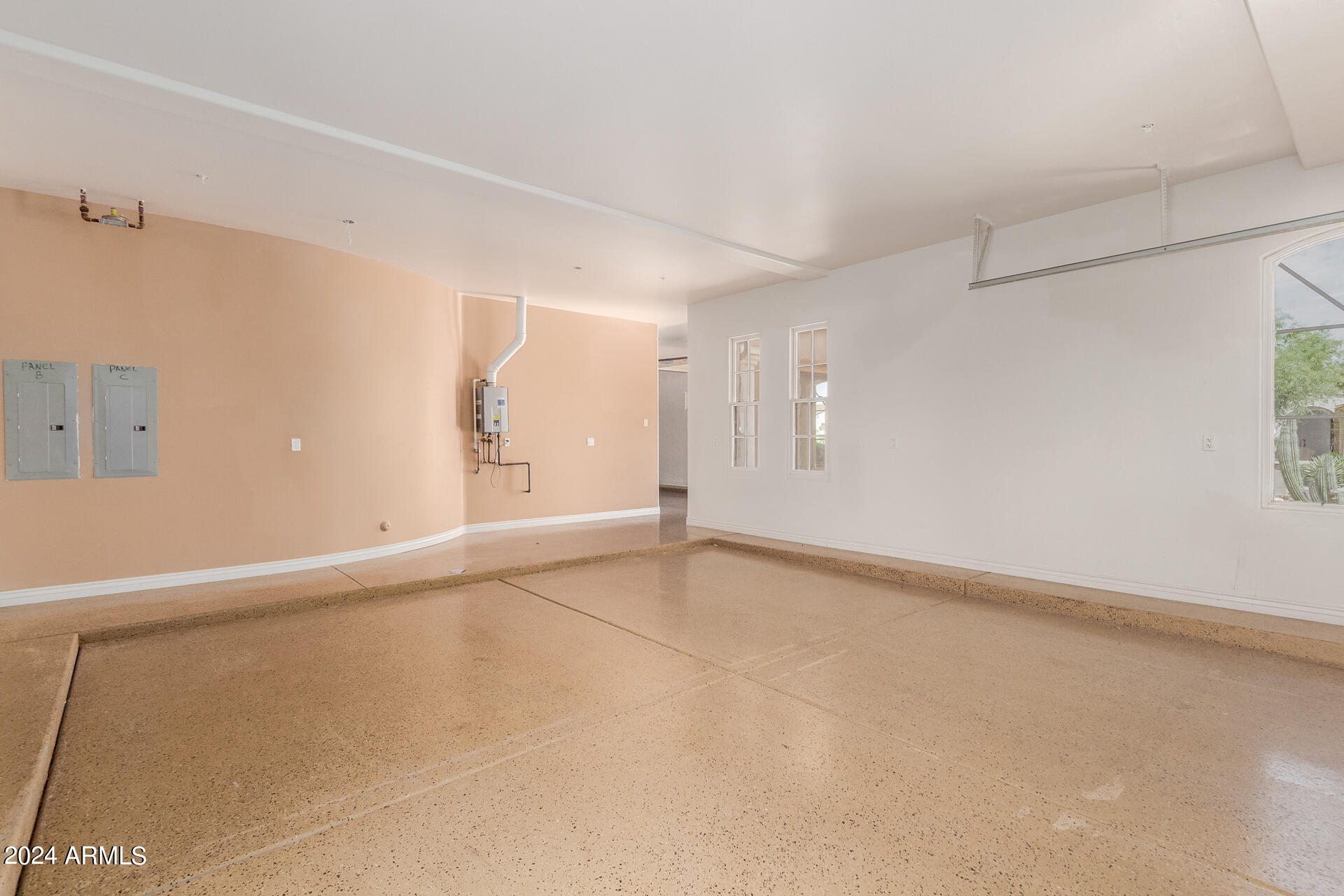 SUNBURST FARMS EAST 6 - Residential