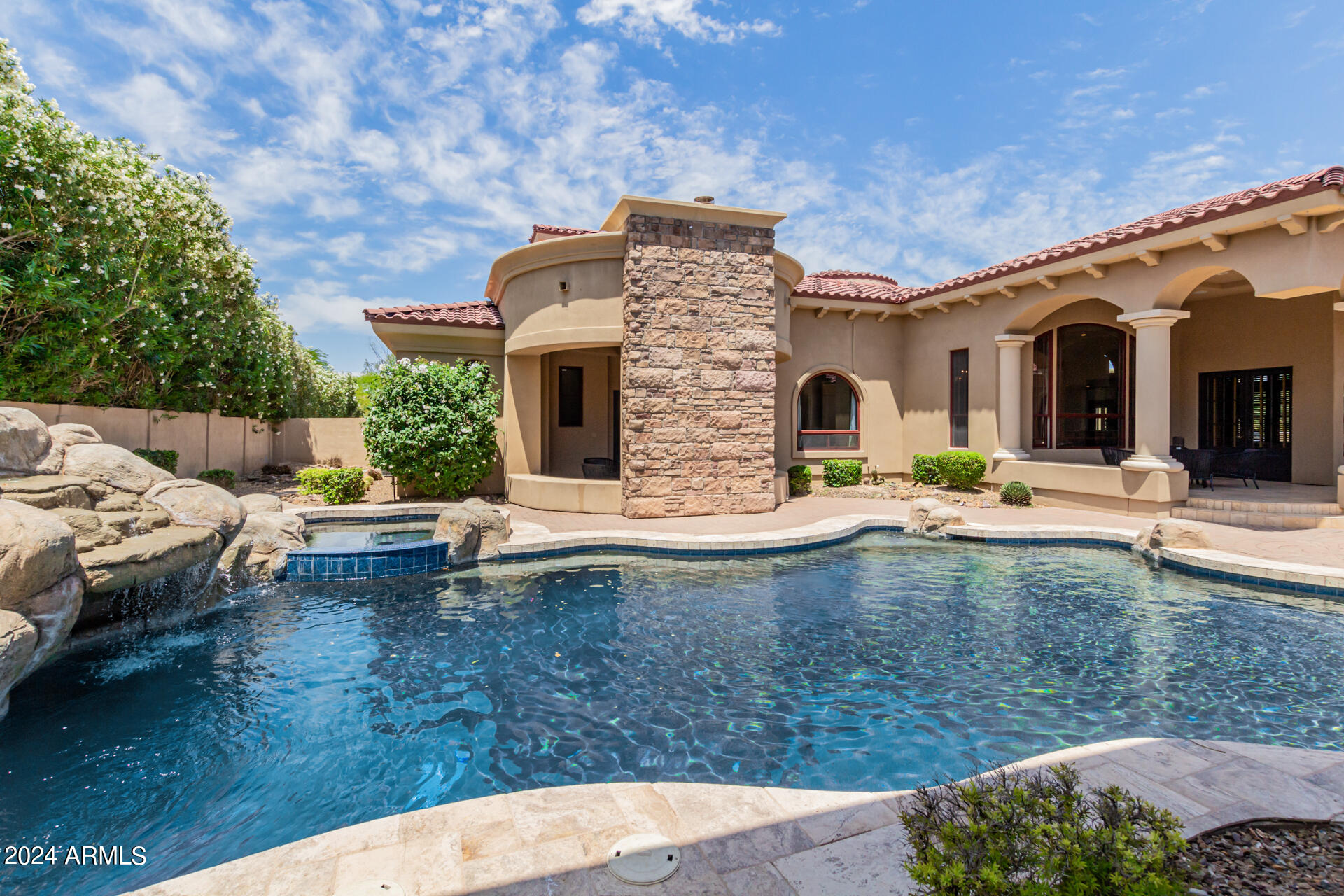 SUNBURST FARMS EAST 6 - Residential