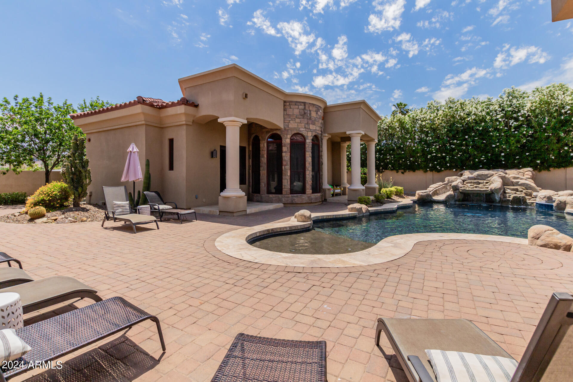 SUNBURST FARMS EAST 6 - Residential