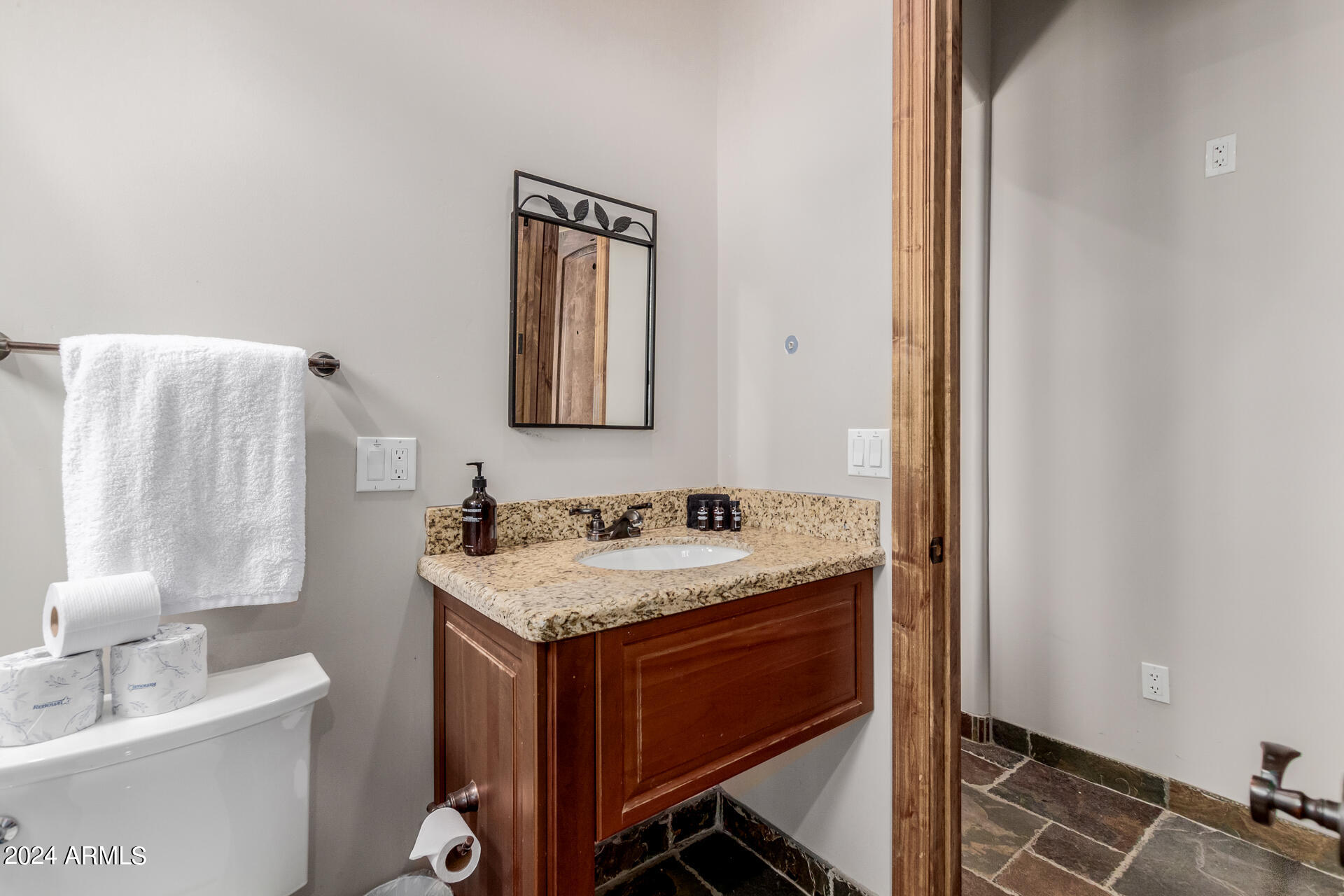 SUNBURST FARMS EAST 6 - Residential