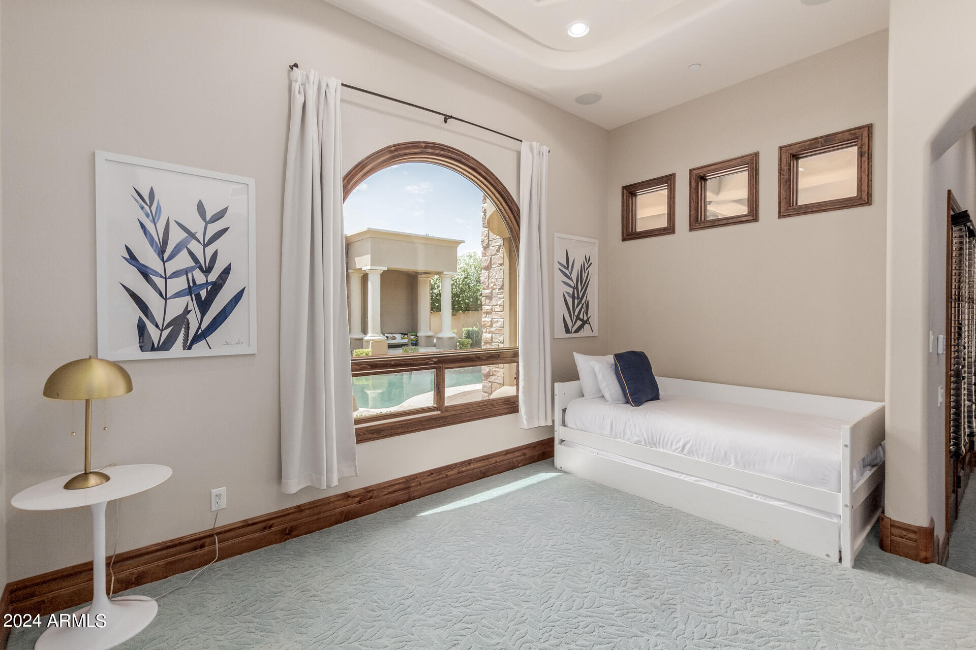 SUNBURST FARMS EAST 6 - Residential