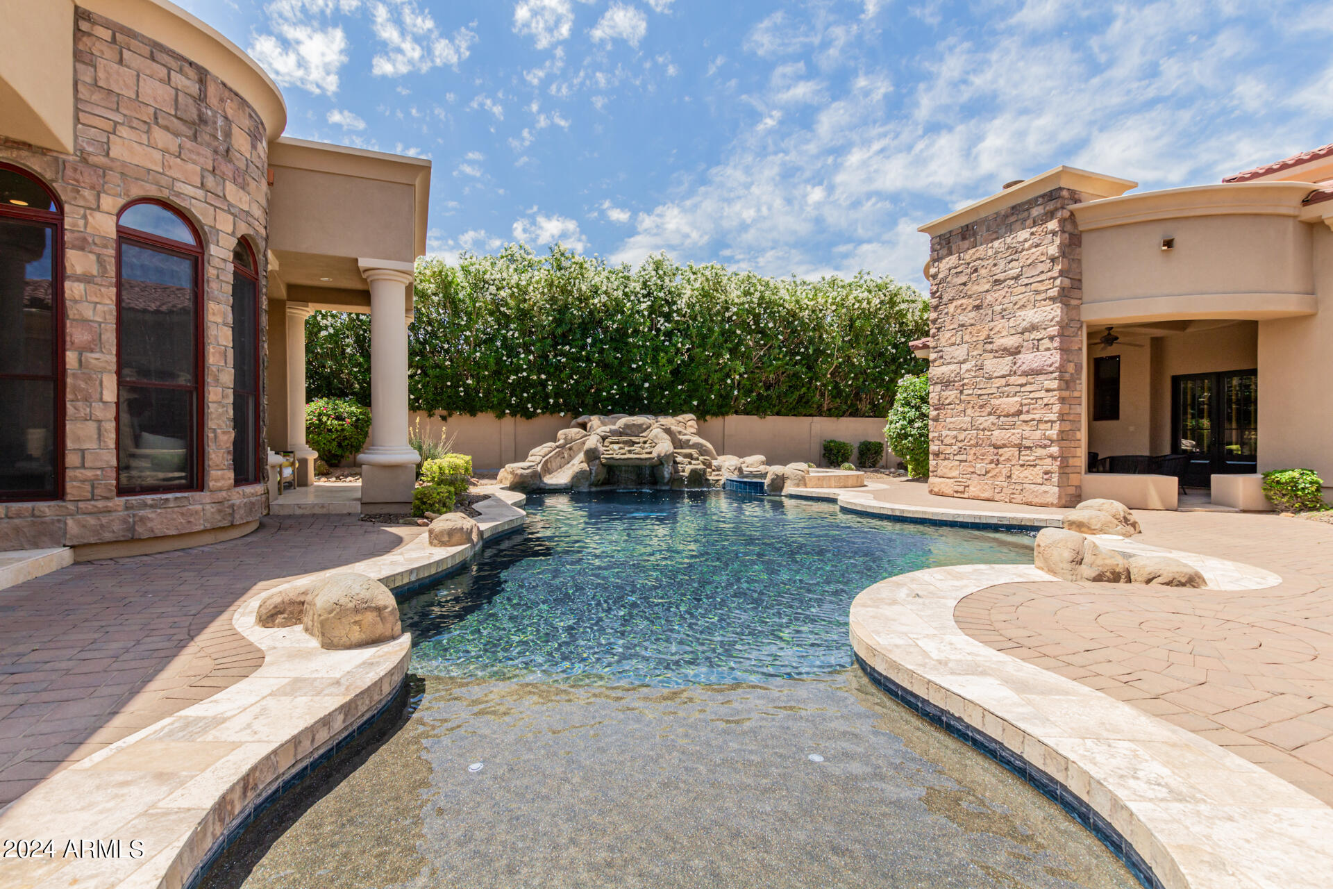 SUNBURST FARMS EAST 6 - Residential