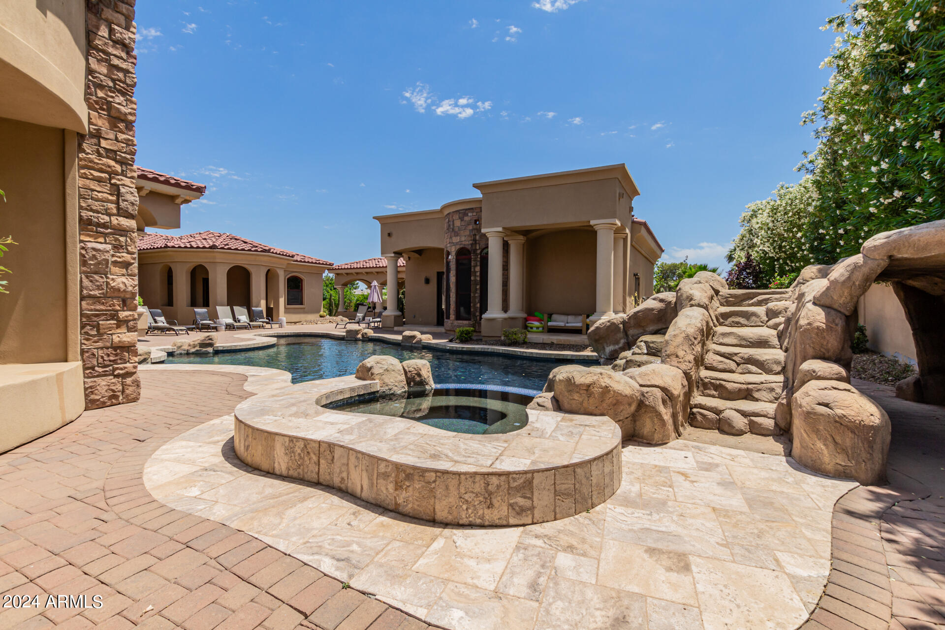 SUNBURST FARMS EAST 6 - Residential
