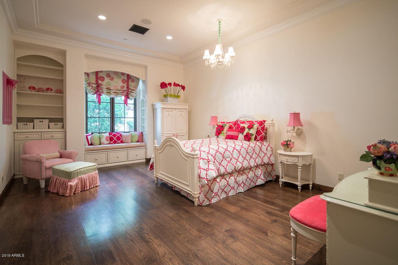 Paradise Valley Farms - Residential