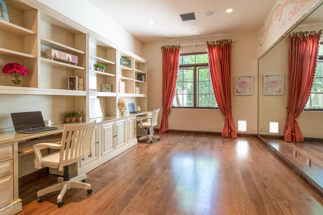 Paradise Valley Farms - Residential
