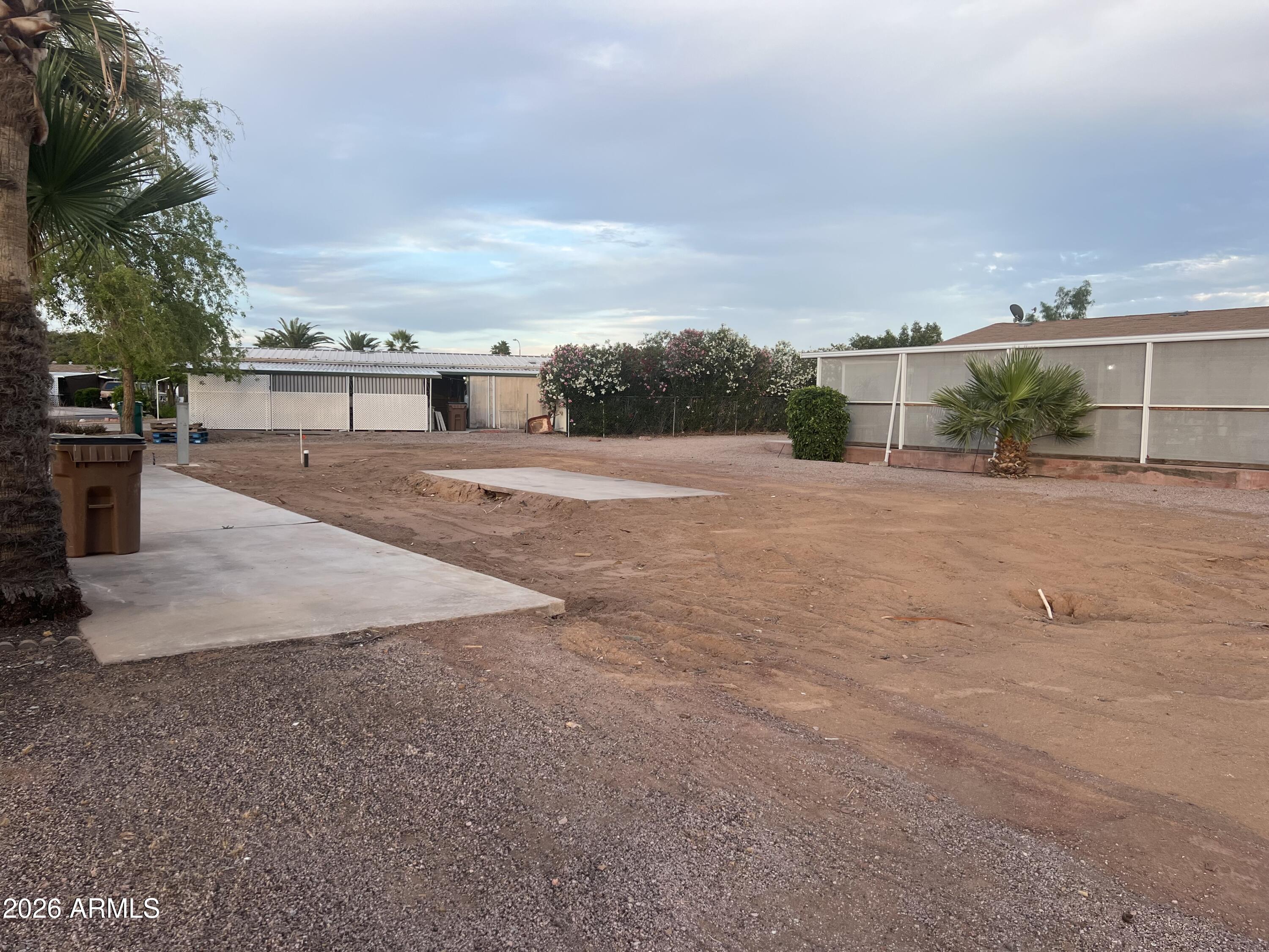 ARIZONA SKIES MOBILE ESTATES WEST - Land
