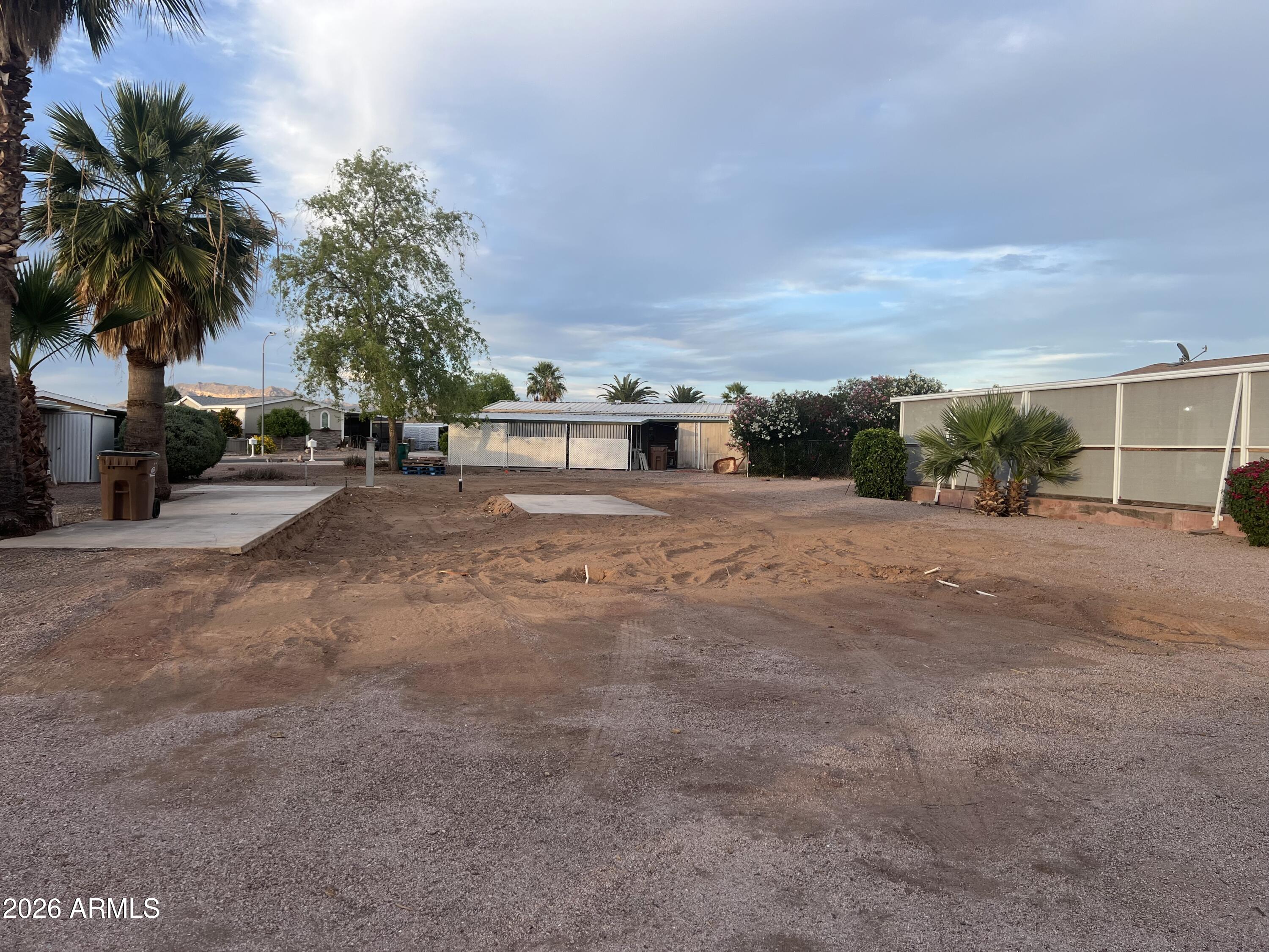 ARIZONA SKIES MOBILE ESTATES WEST - Land