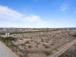 Private well, 4.383 acres - Land
