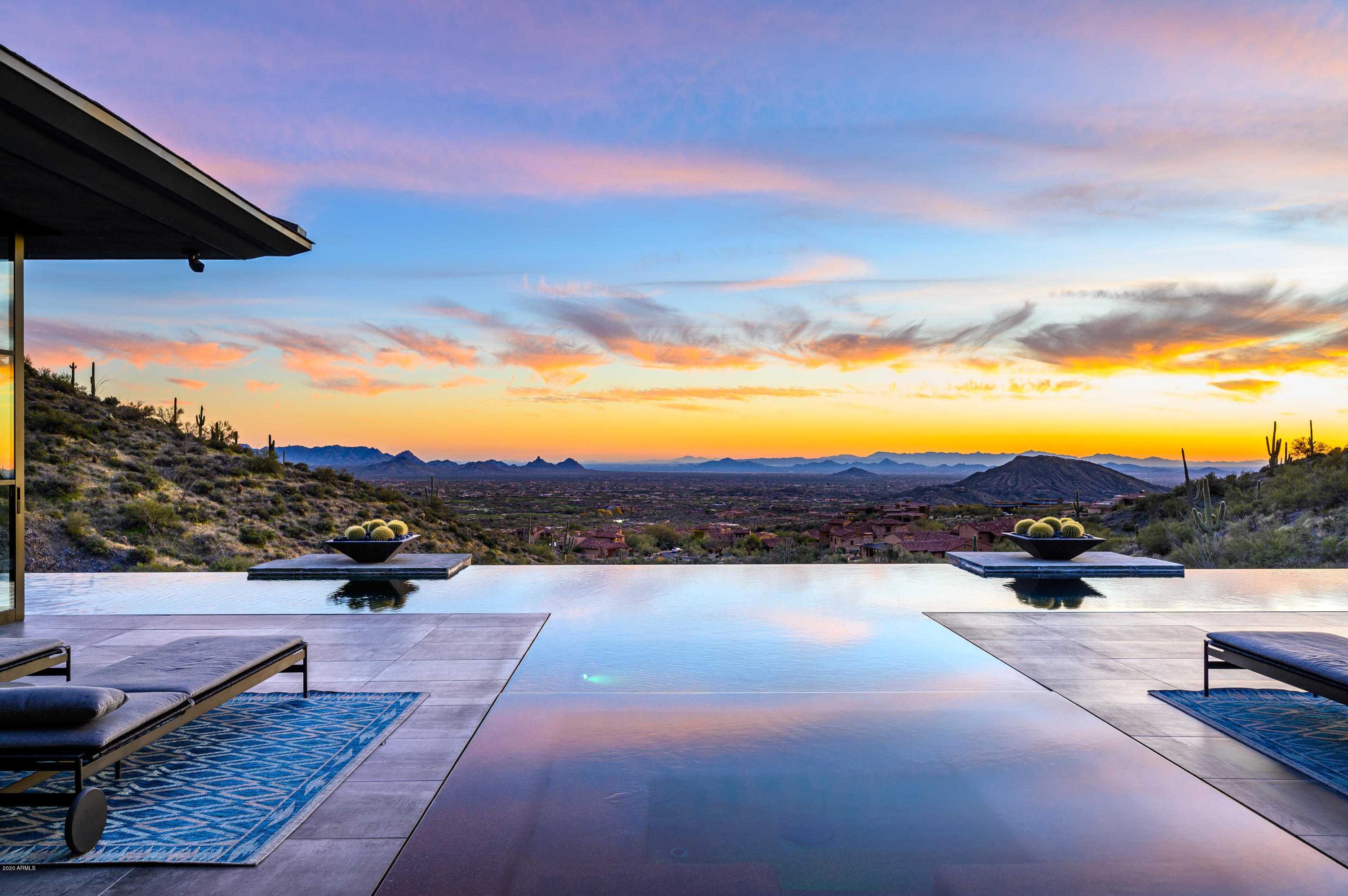DESERT MOUNTAIN - Residential
