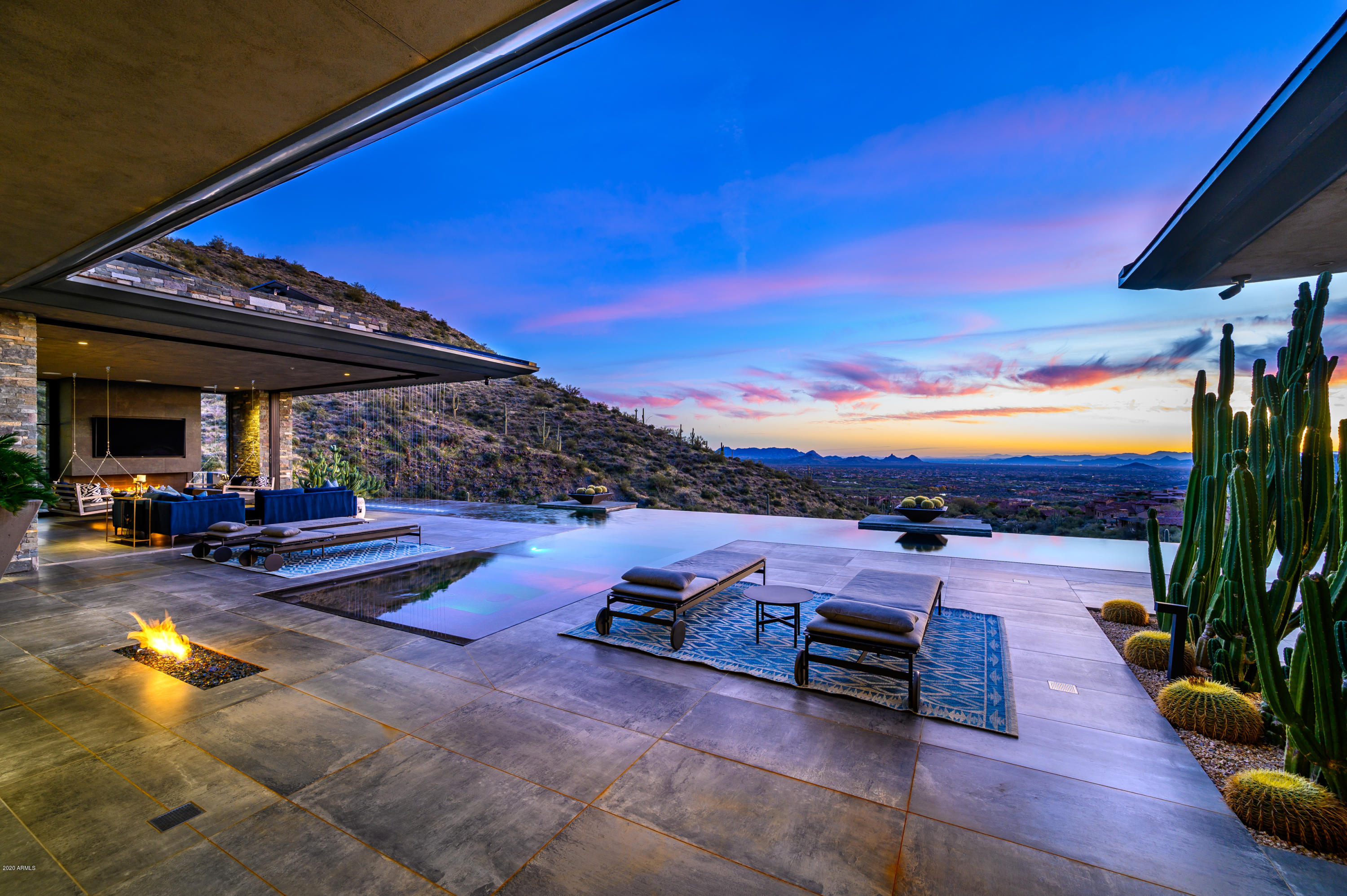 DESERT MOUNTAIN - Residential
