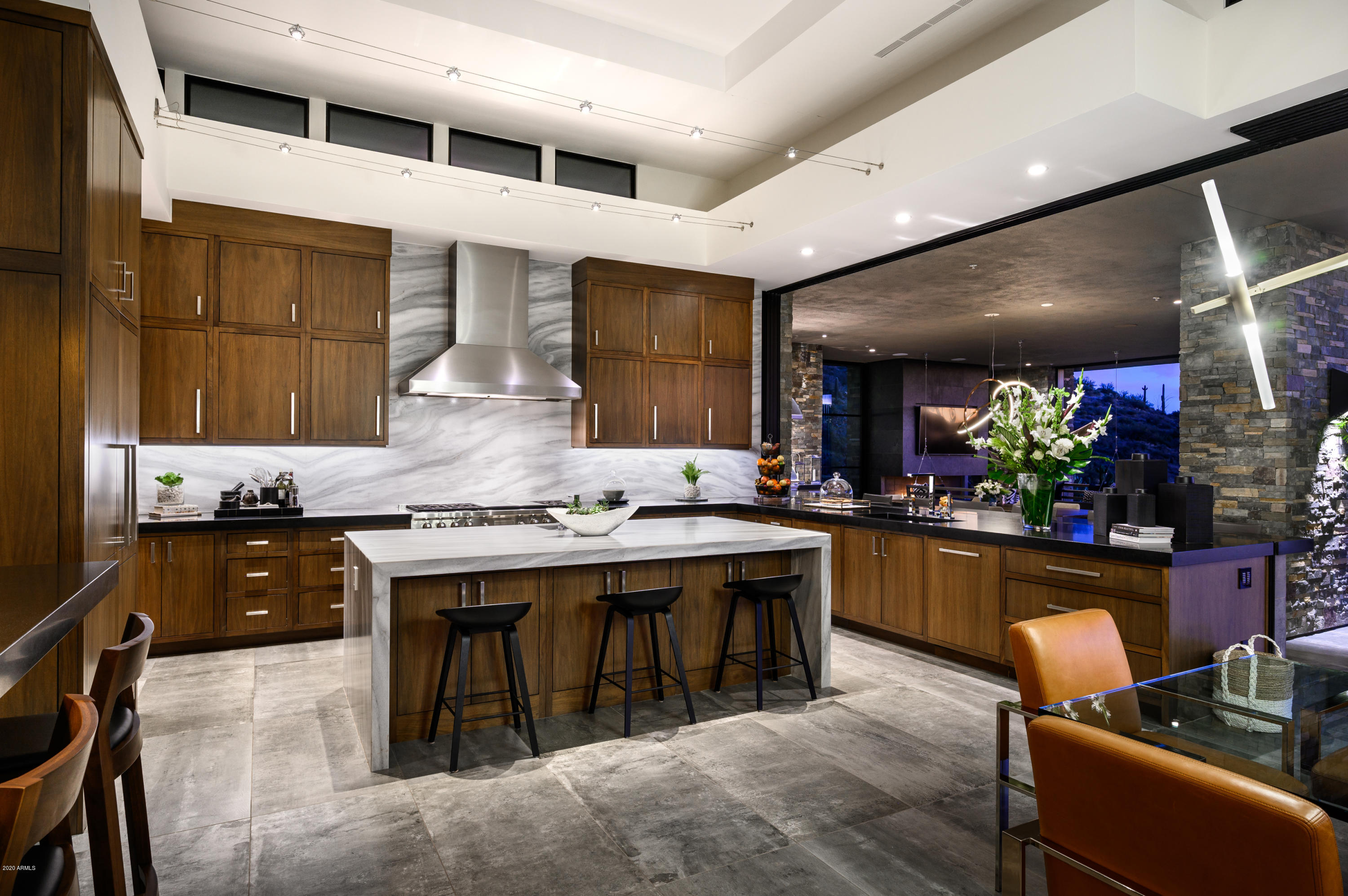 DESERT MOUNTAIN - Residential