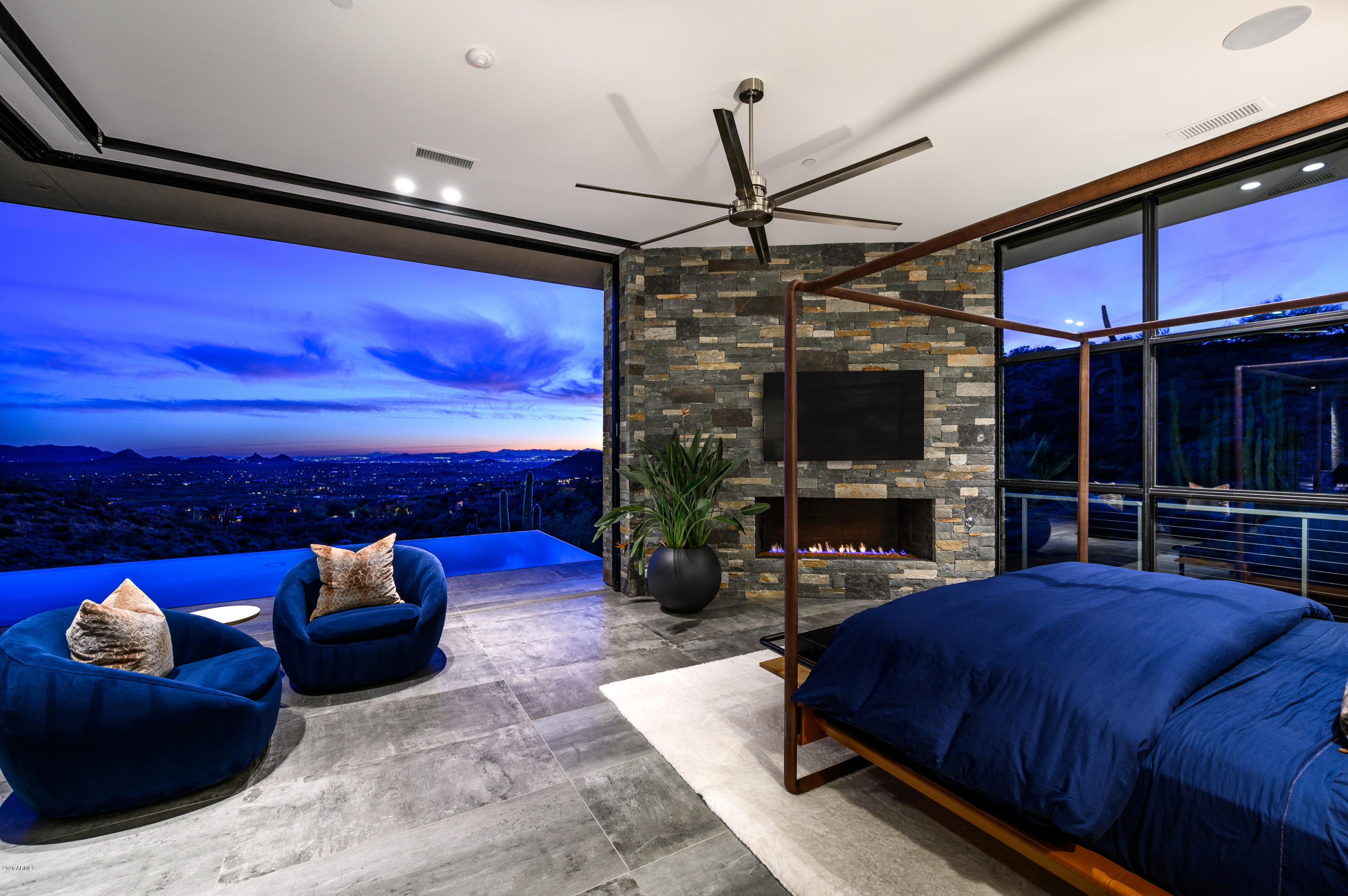 DESERT MOUNTAIN - Residential