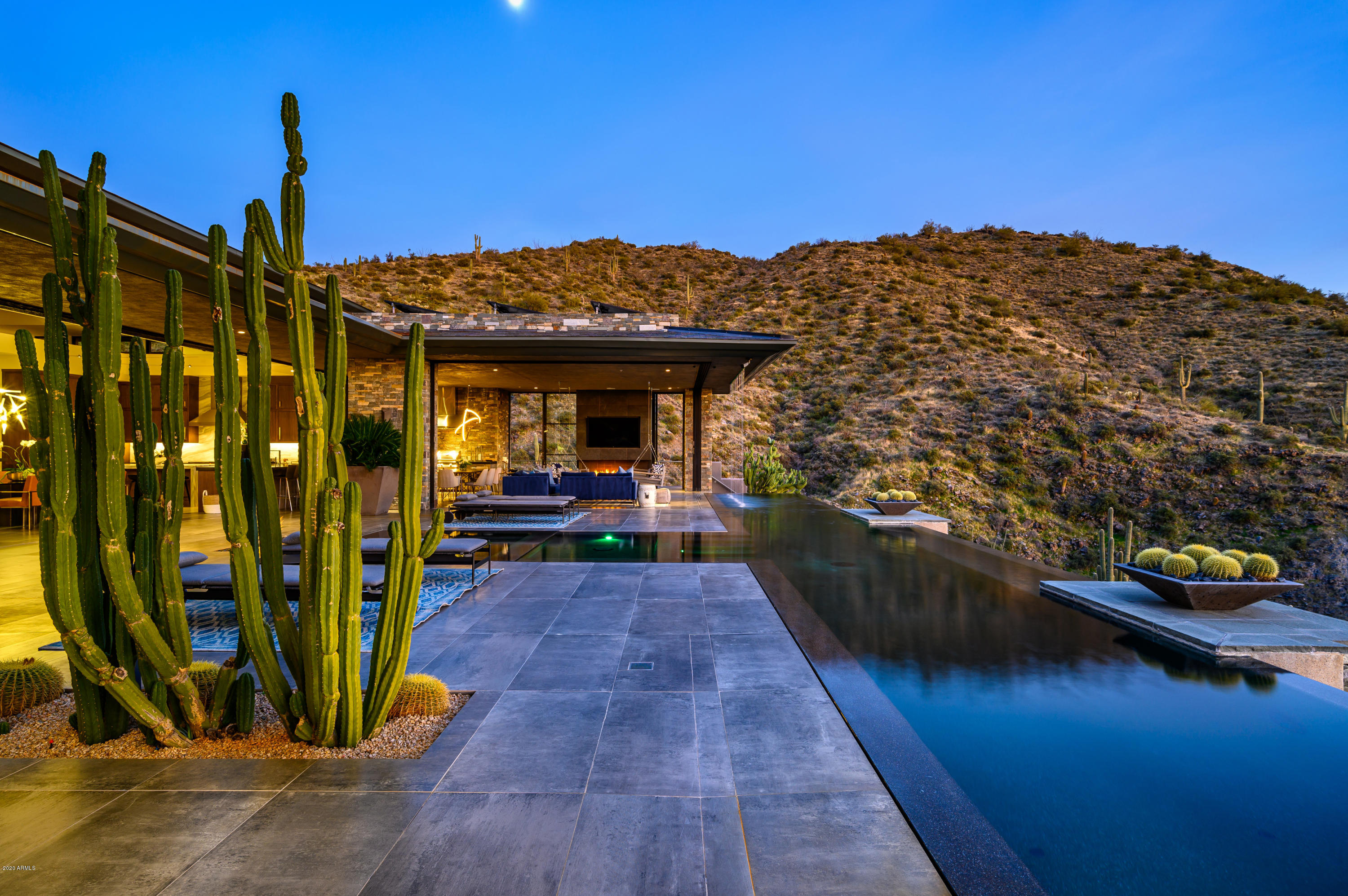 DESERT MOUNTAIN - Residential