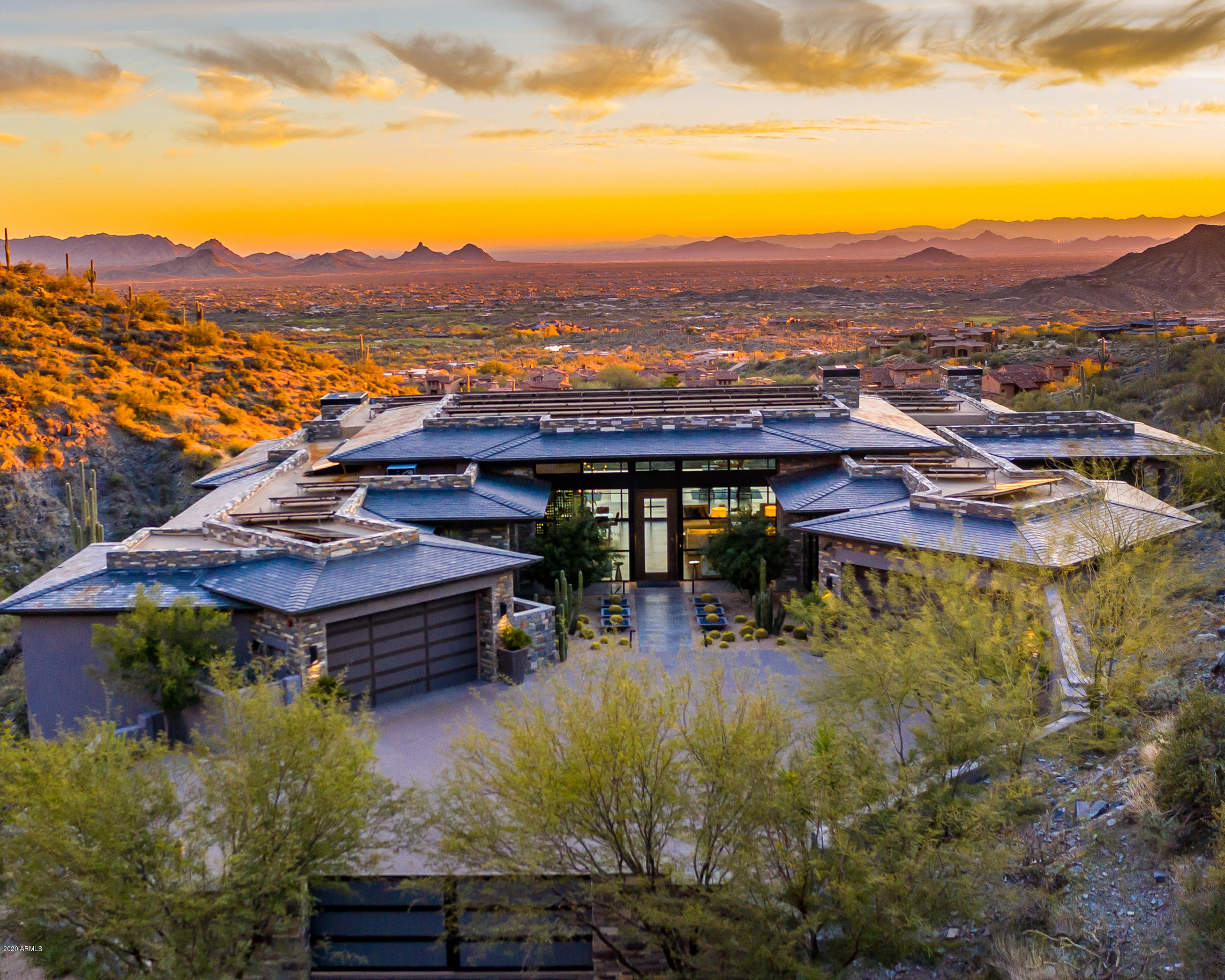 DESERT MOUNTAIN - Residential