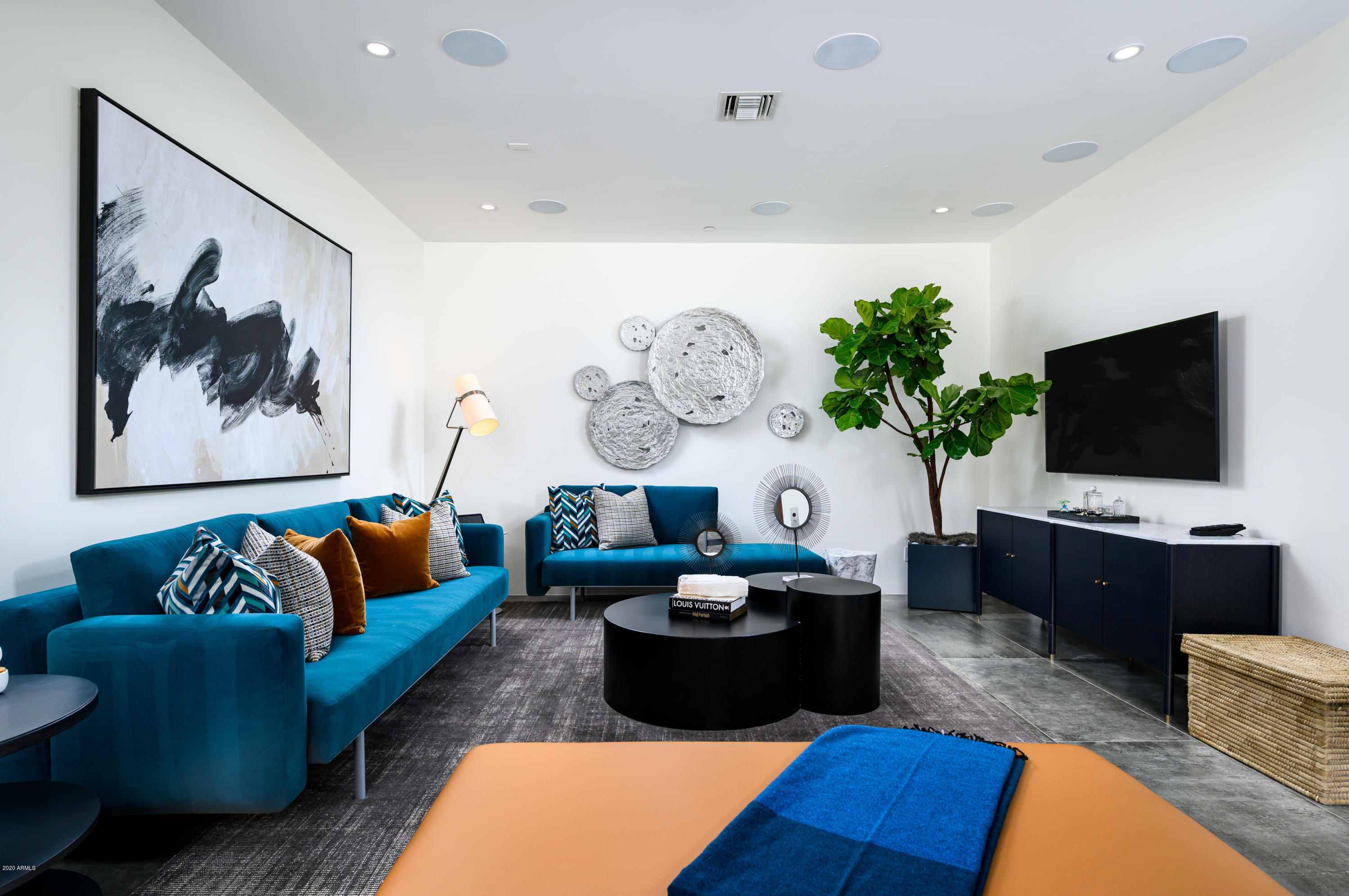 DESERT MOUNTAIN - Residential