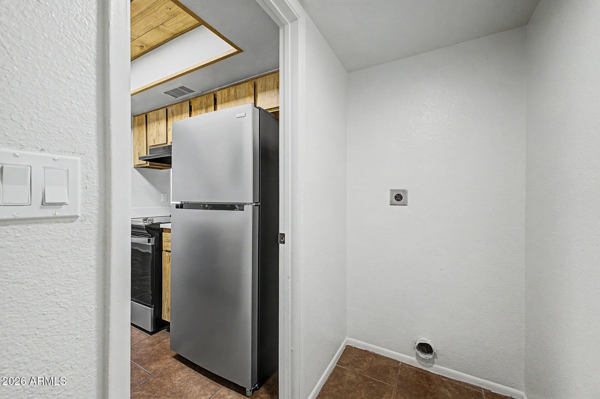 HALLCRAFT VILLAS WEST 8 - Residential