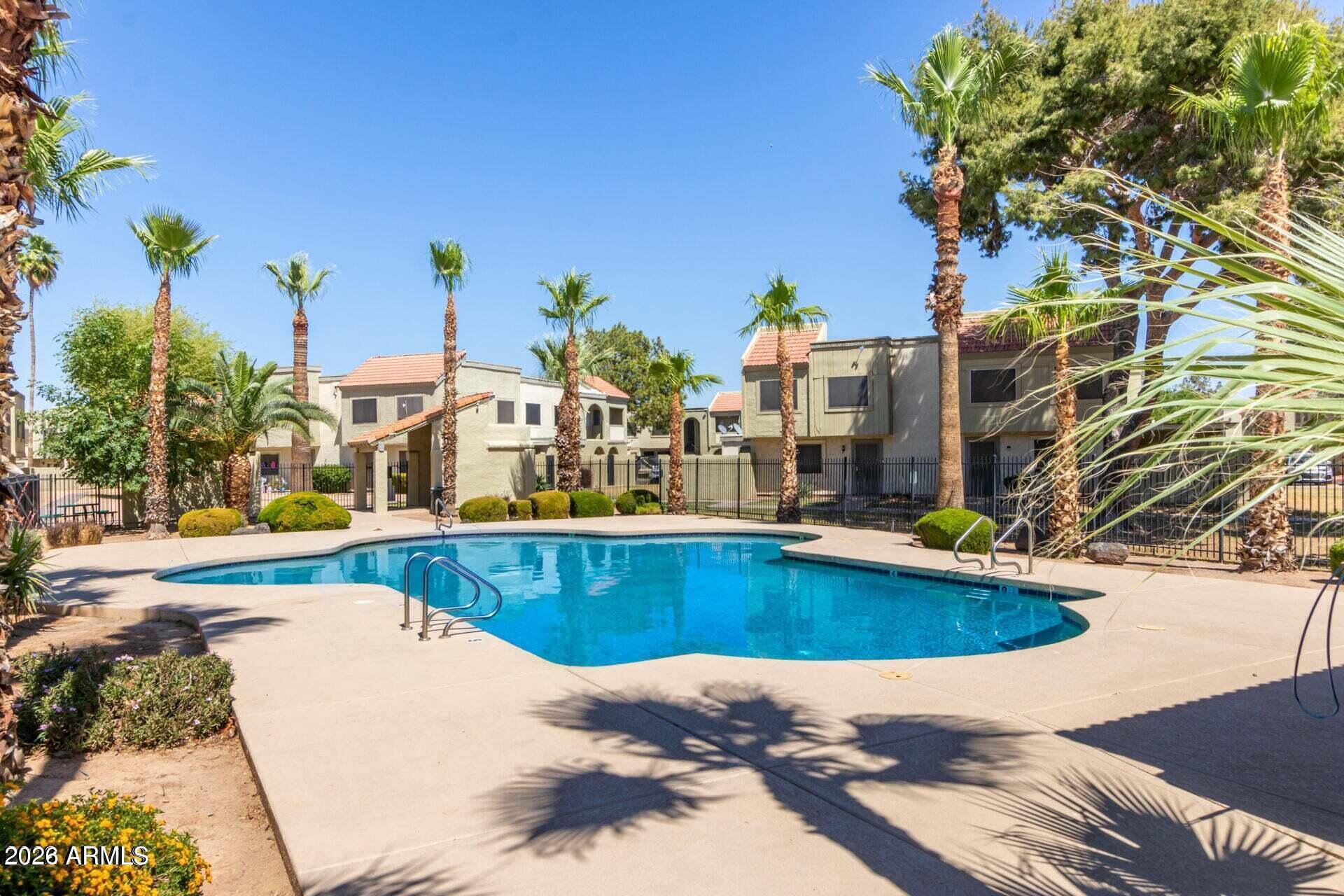 HALLCRAFT VILLAS WEST 8 - Residential