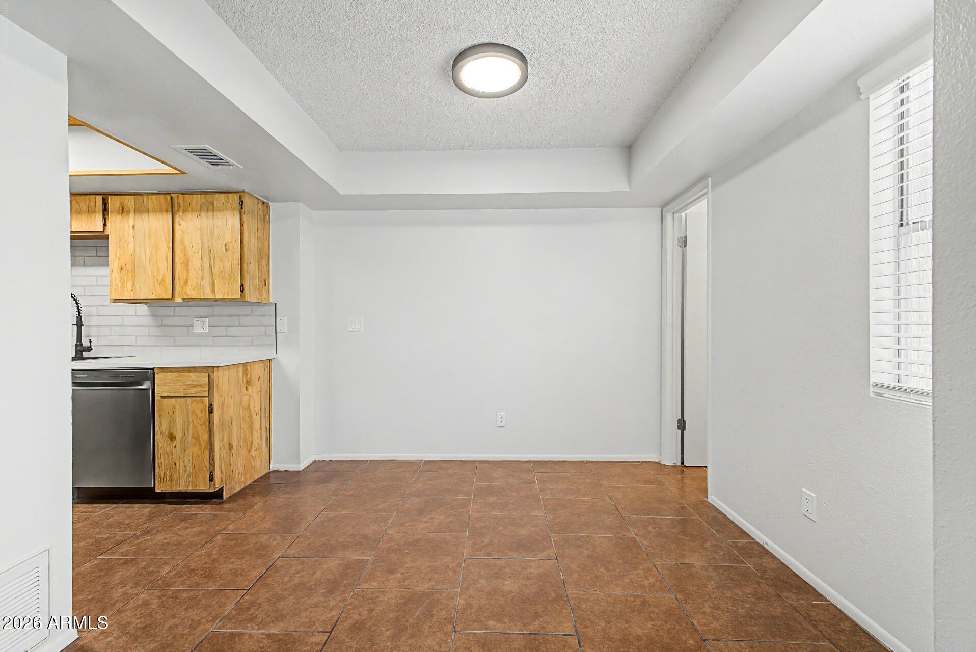 HALLCRAFT VILLAS WEST 8 - Residential