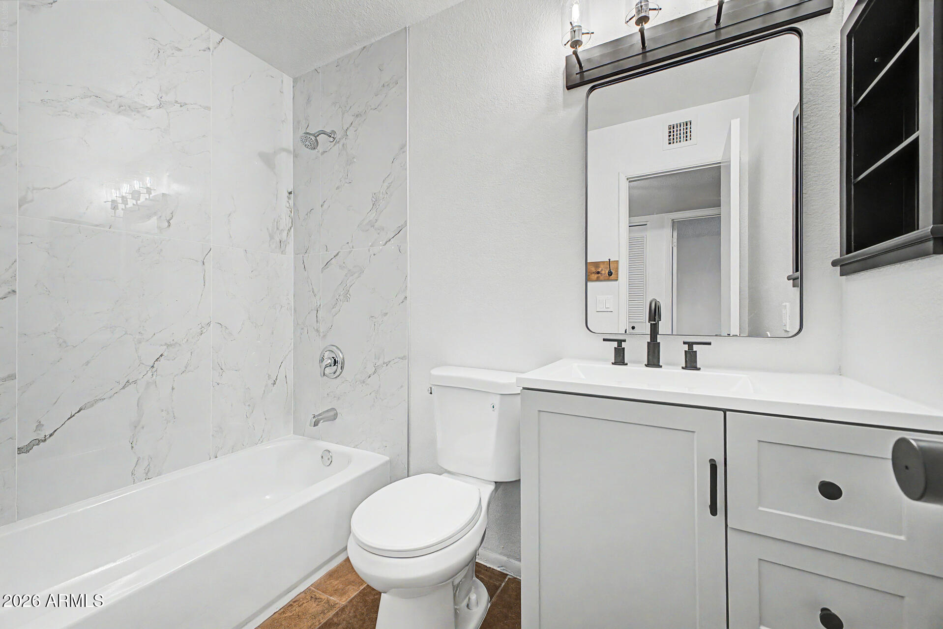 HALLCRAFT VILLAS WEST 8 - Residential