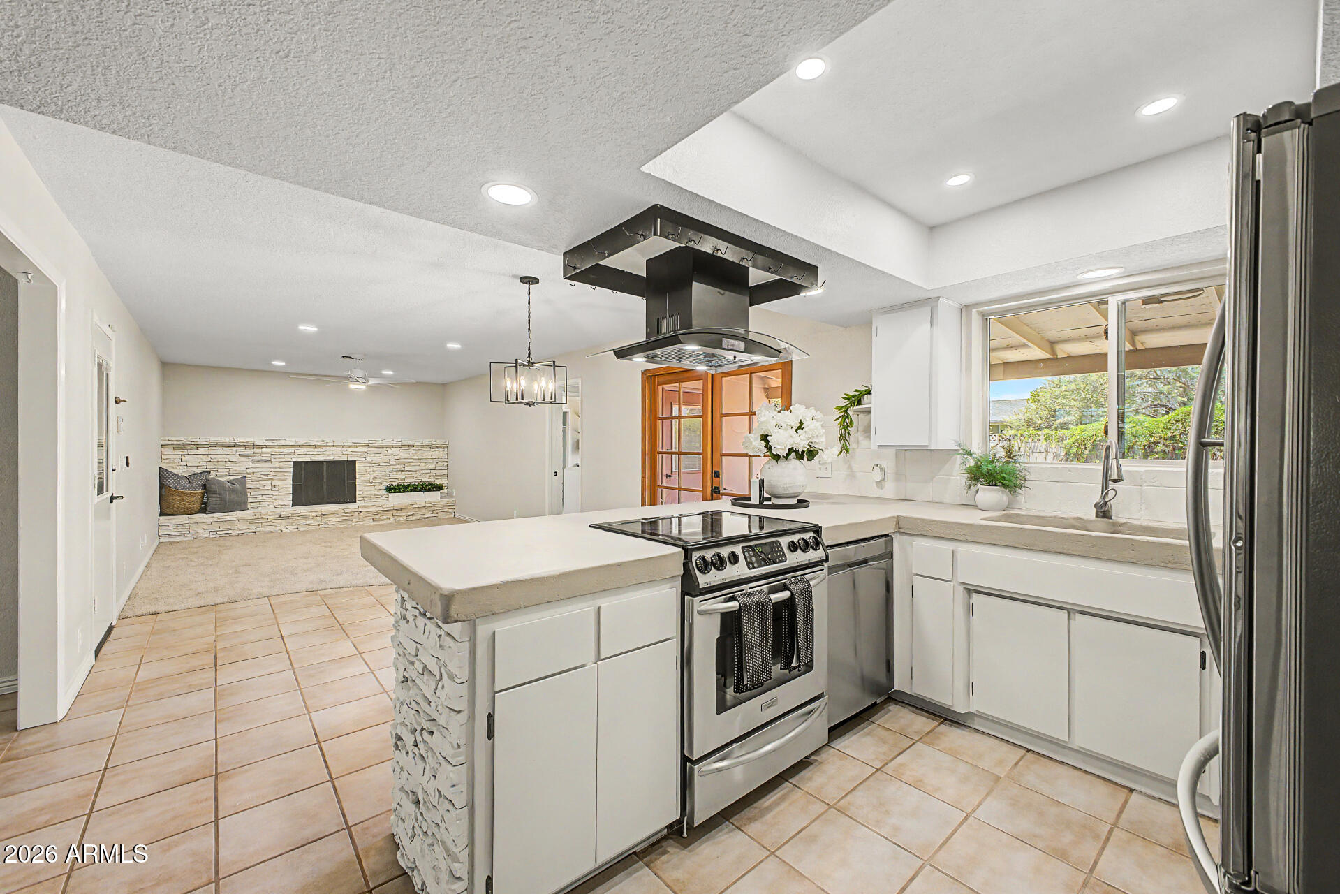 TIERRA ESTE PARK UNIT 2 - Residential