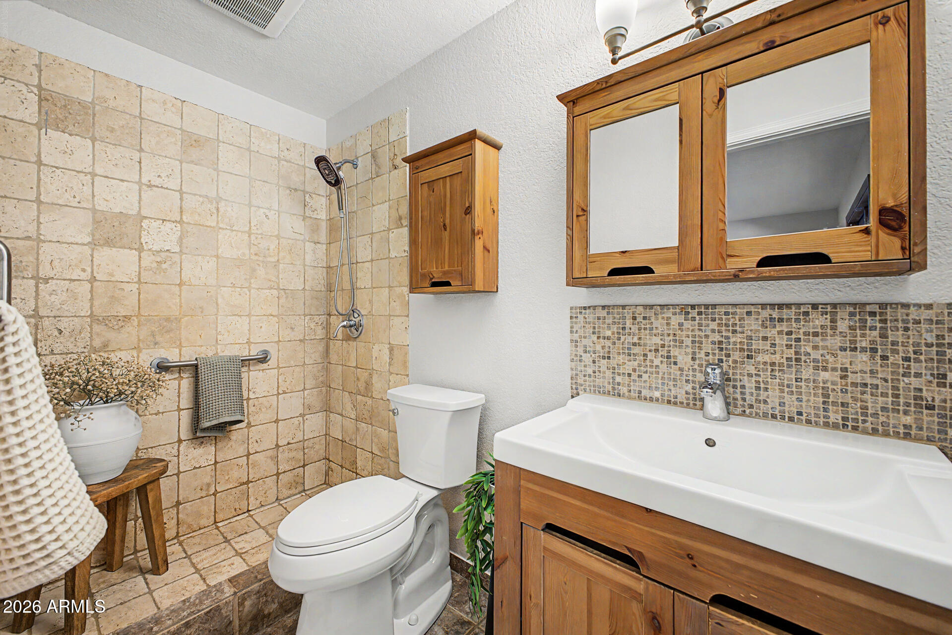 TIERRA ESTE PARK UNIT 2 - Residential