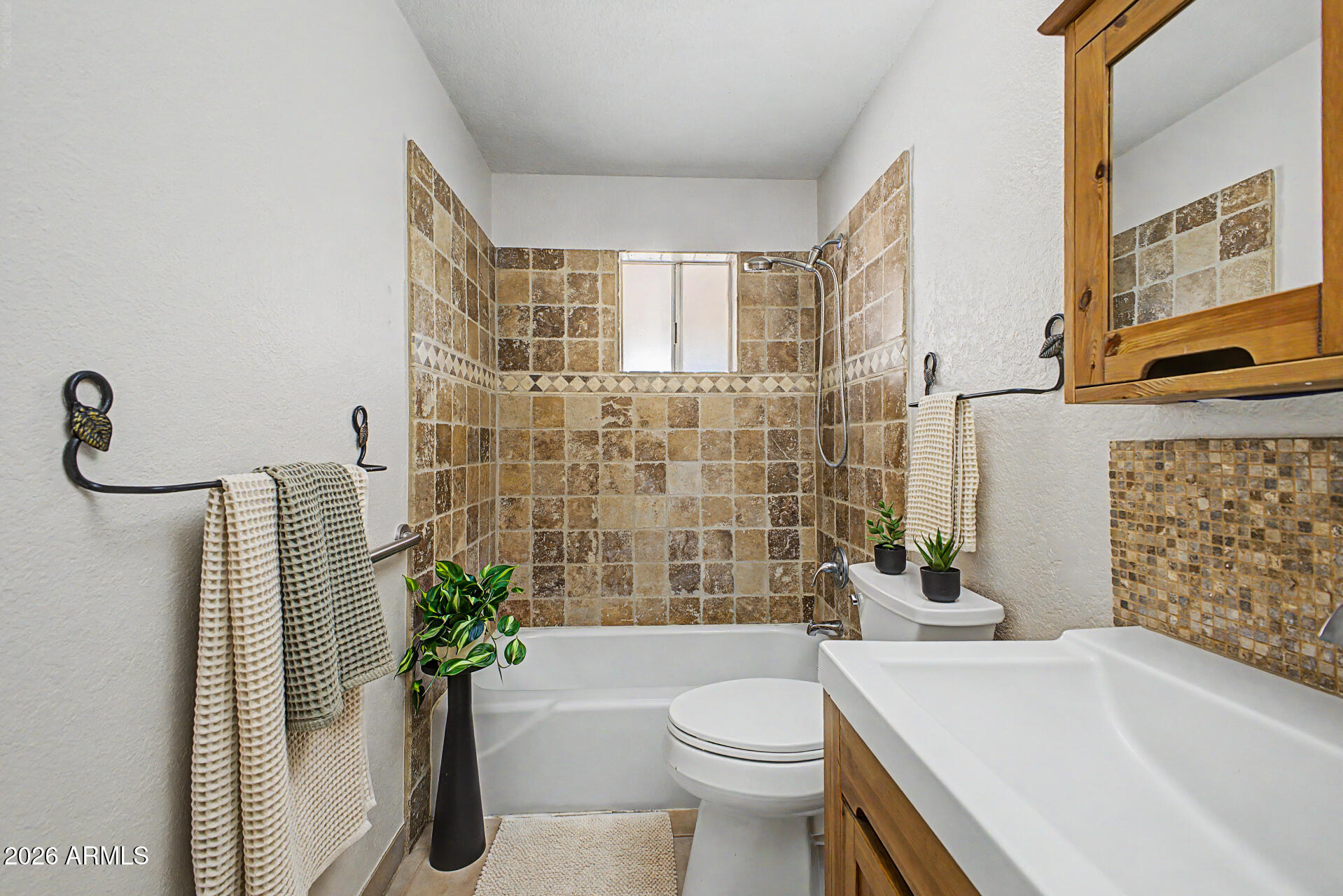 TIERRA ESTE PARK UNIT 2 - Residential
