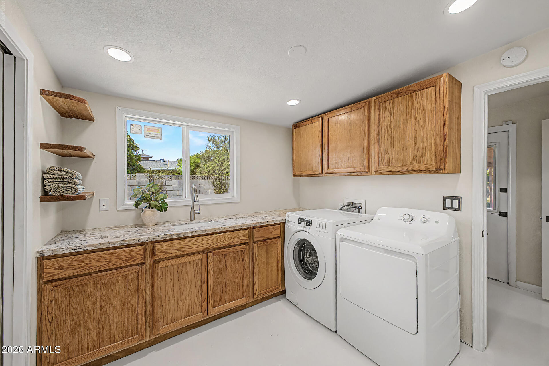 TIERRA ESTE PARK UNIT 2 - Residential