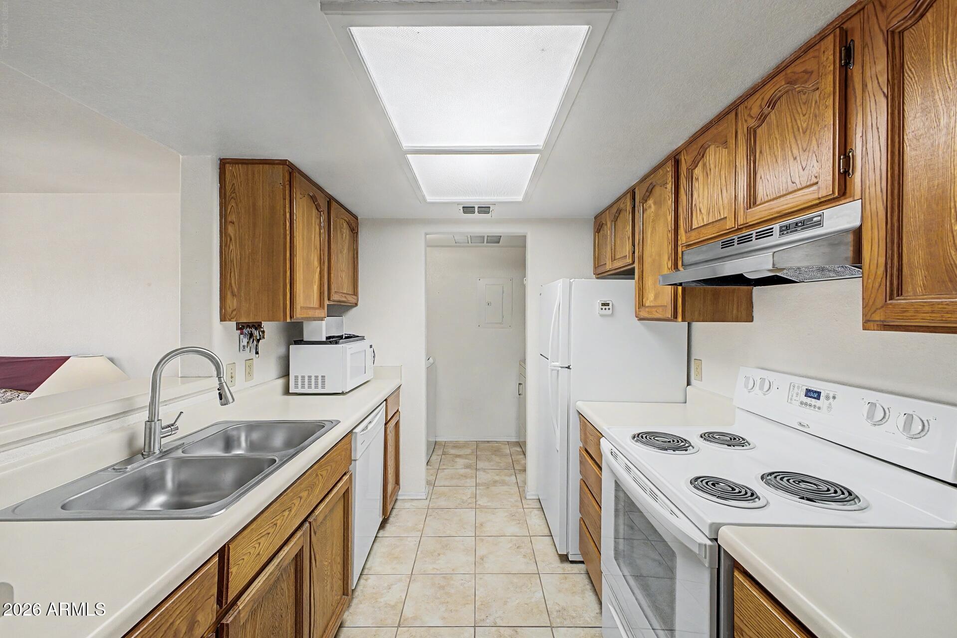 VILLAS AT CLUB MIRAGE CONDO 101-124 201-224 - Residential