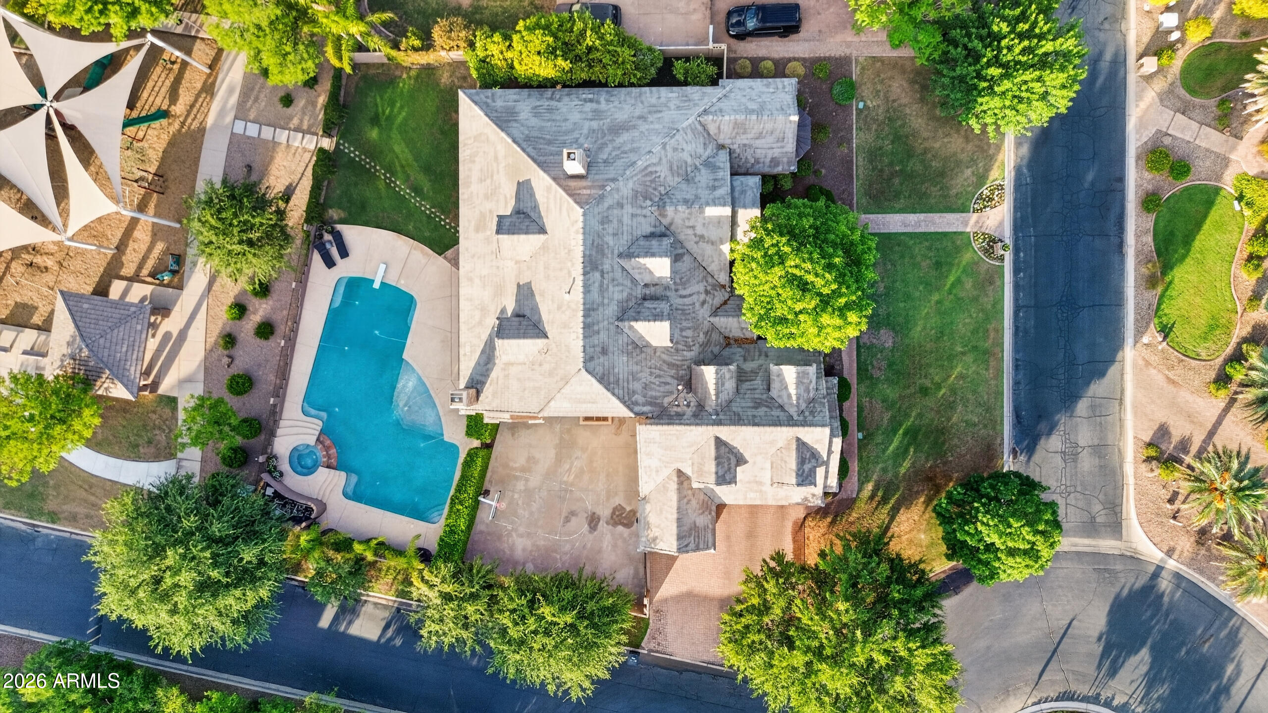 WHITEWING AT HIGLEY - Residential