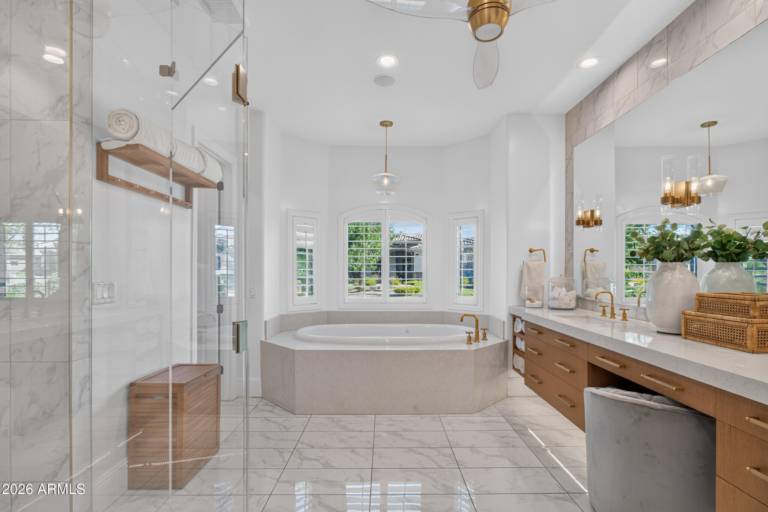 WHITEWING AT HIGLEY - Residential