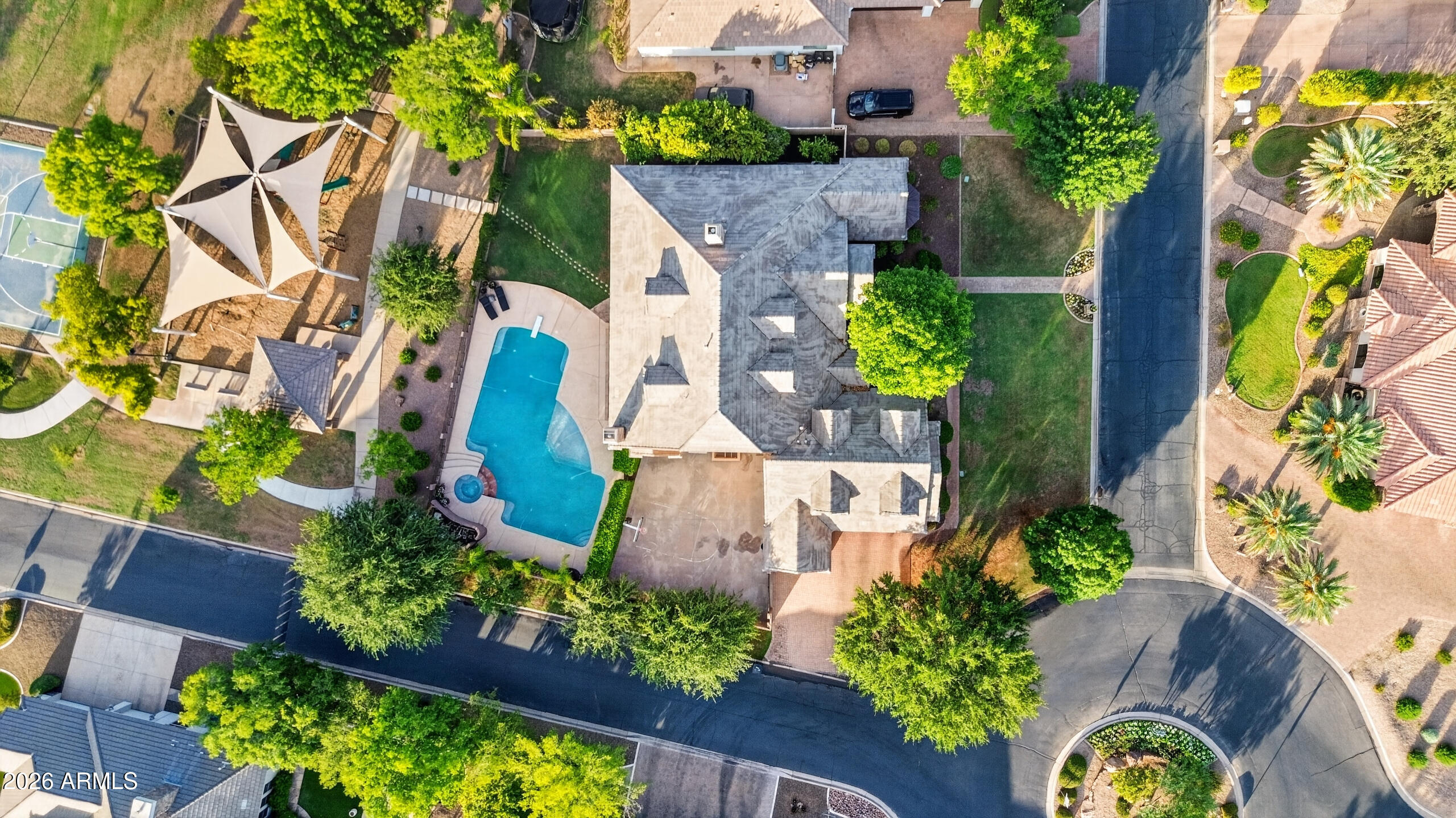 WHITEWING AT HIGLEY - Residential
