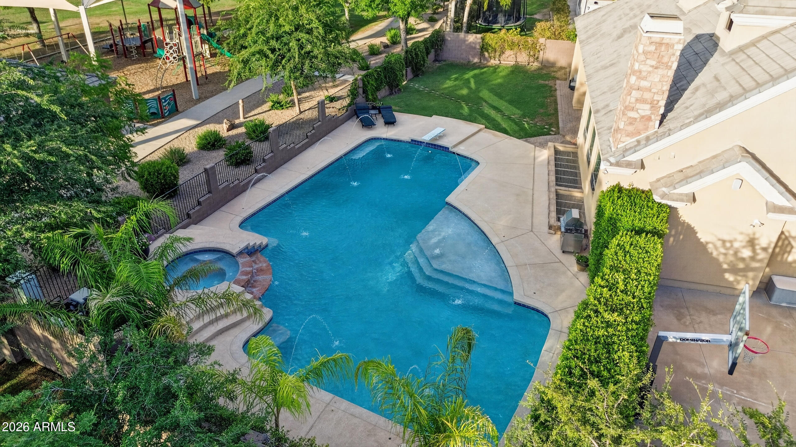 WHITEWING AT HIGLEY - Residential