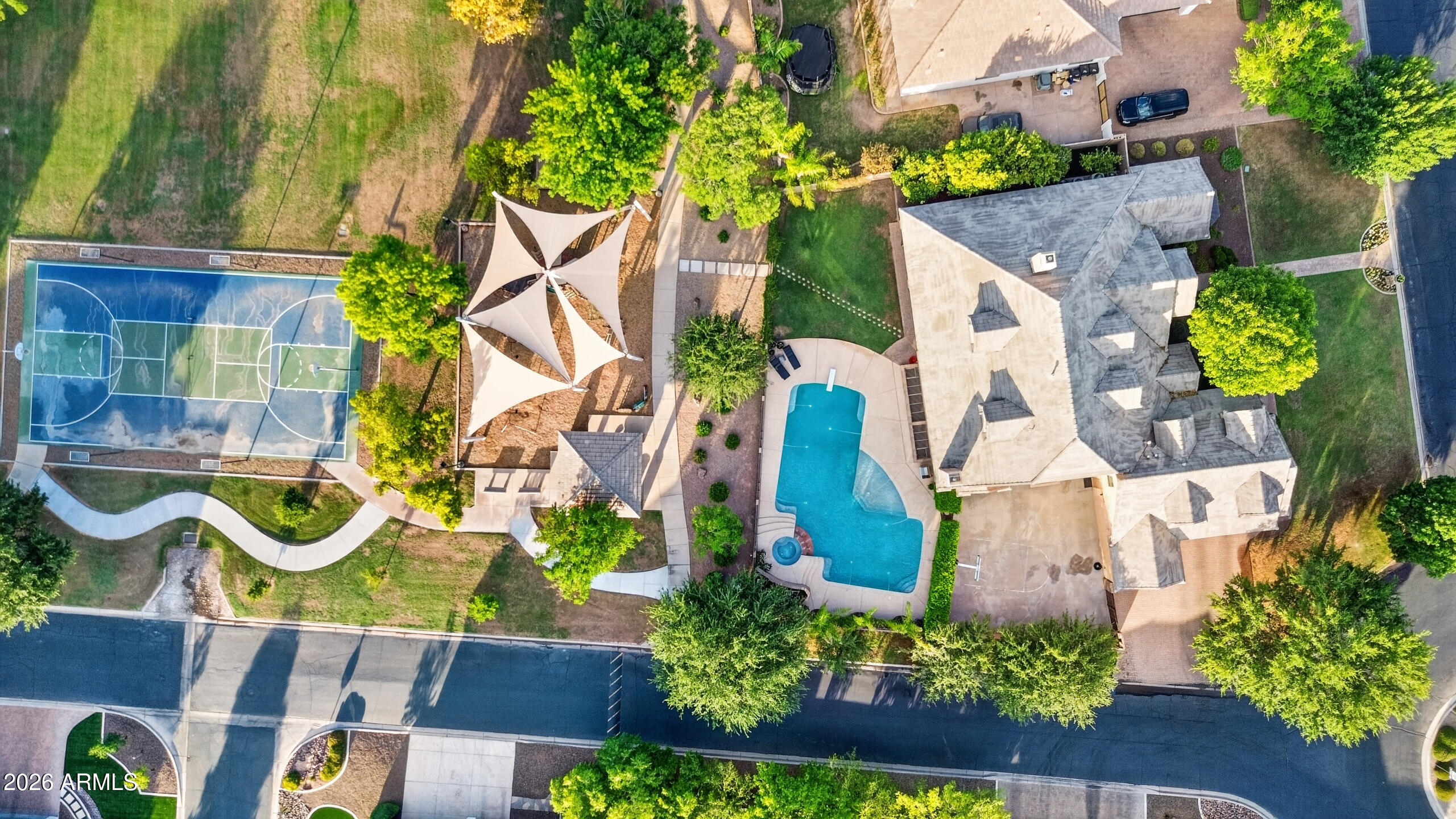 WHITEWING AT HIGLEY - Residential