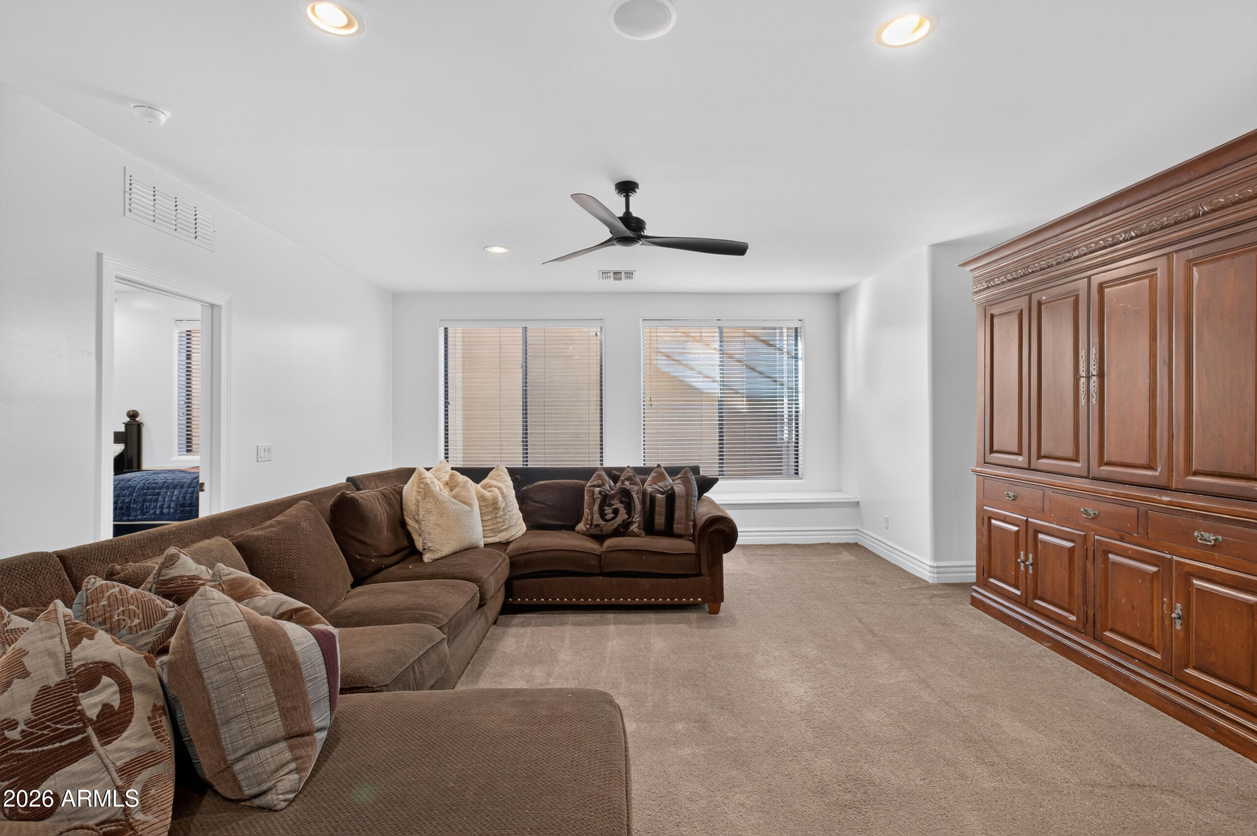 WHITEWING AT HIGLEY - Residential
