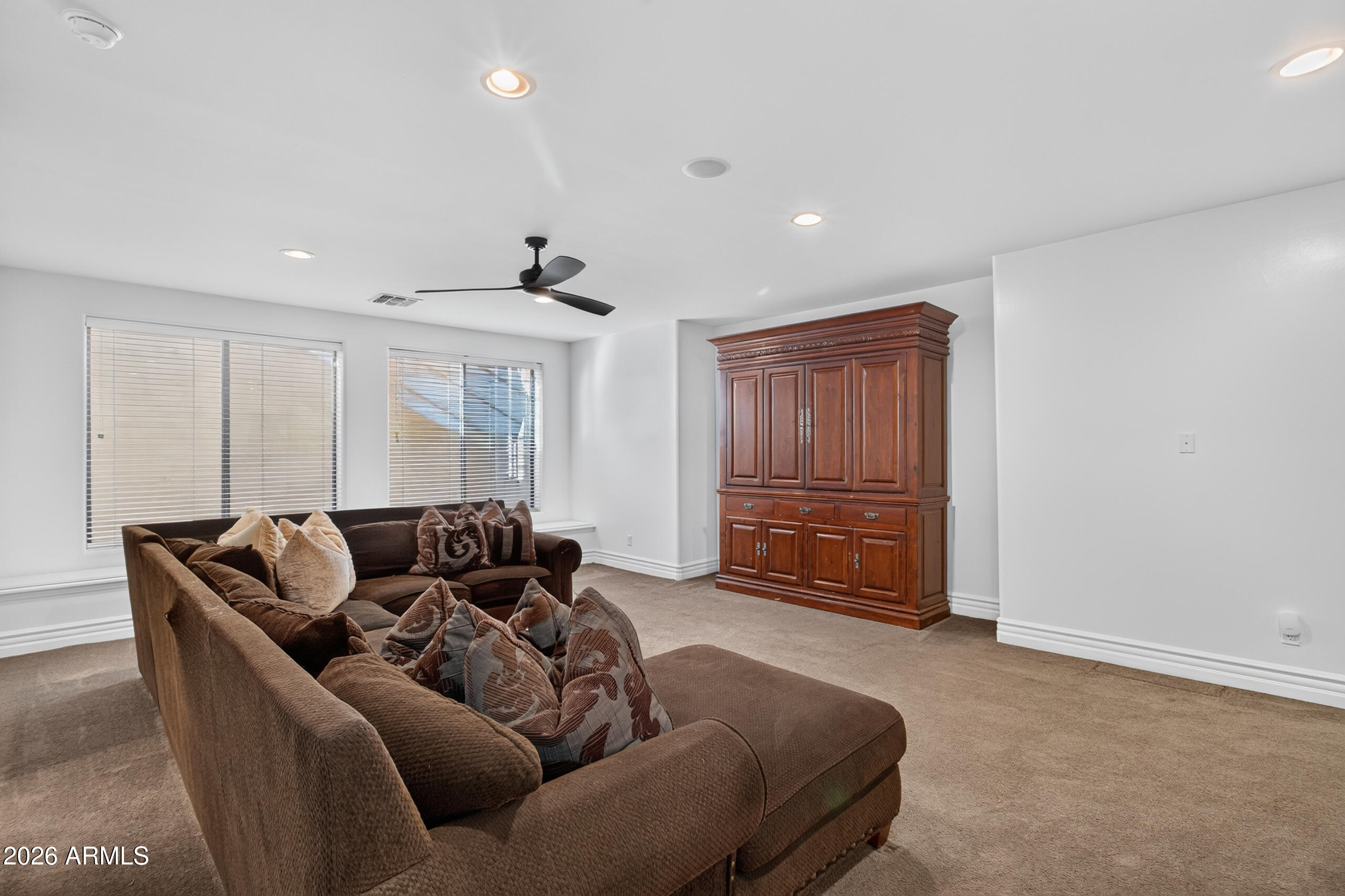 WHITEWING AT HIGLEY - Residential