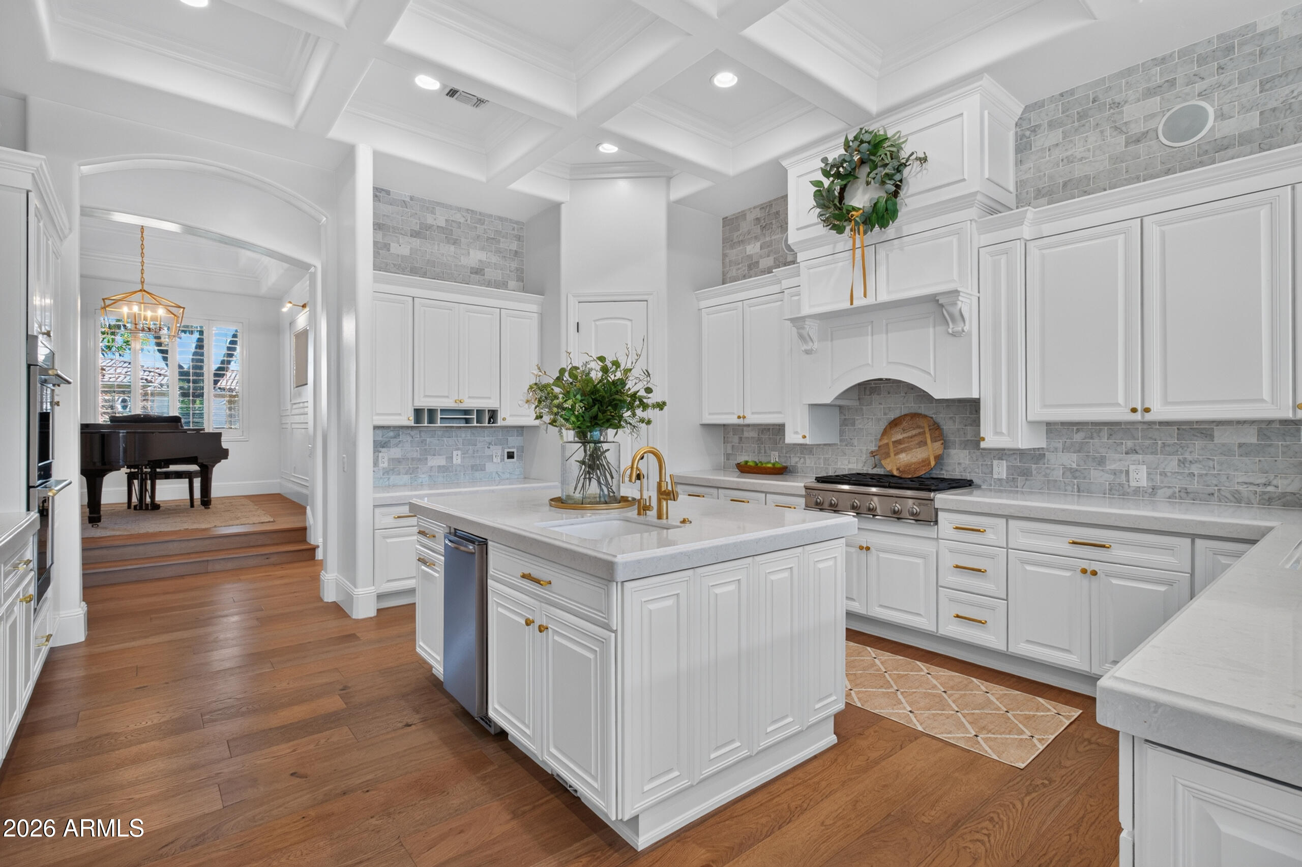WHITEWING AT HIGLEY - Residential