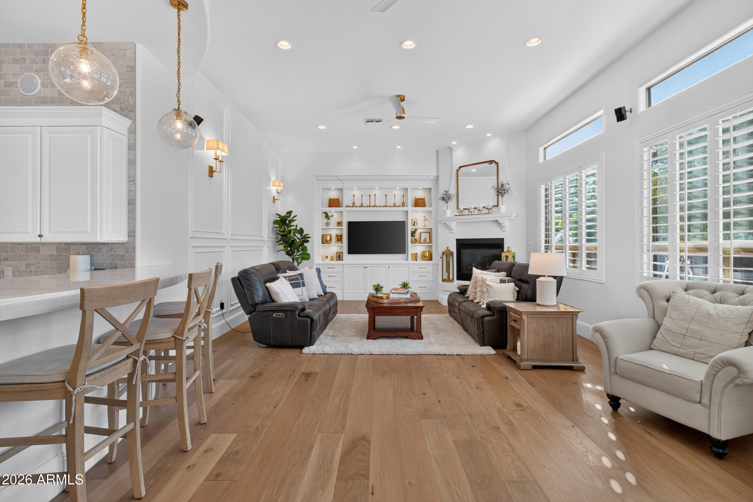 WHITEWING AT HIGLEY - Residential
