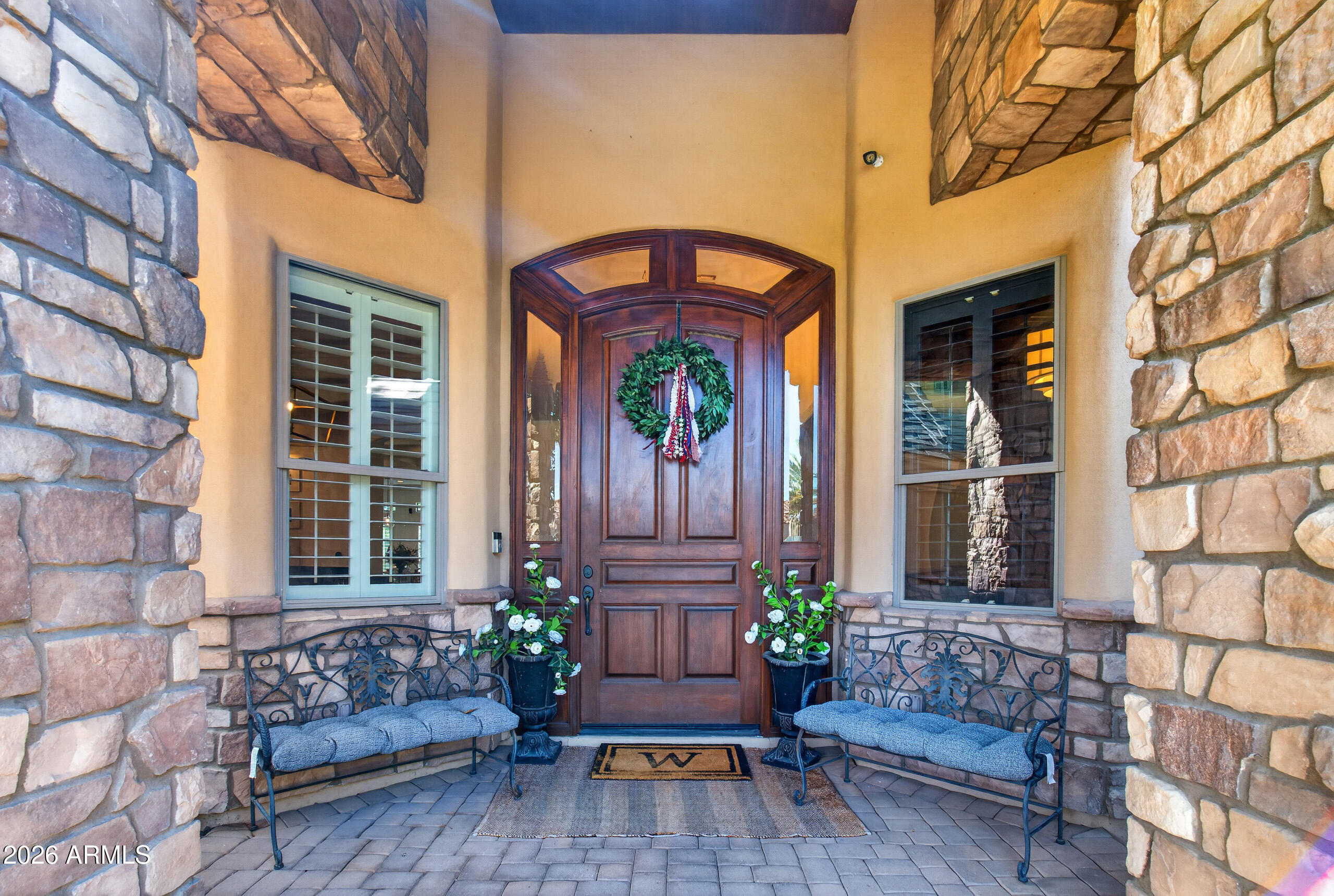 WHITEWING AT HIGLEY - Residential