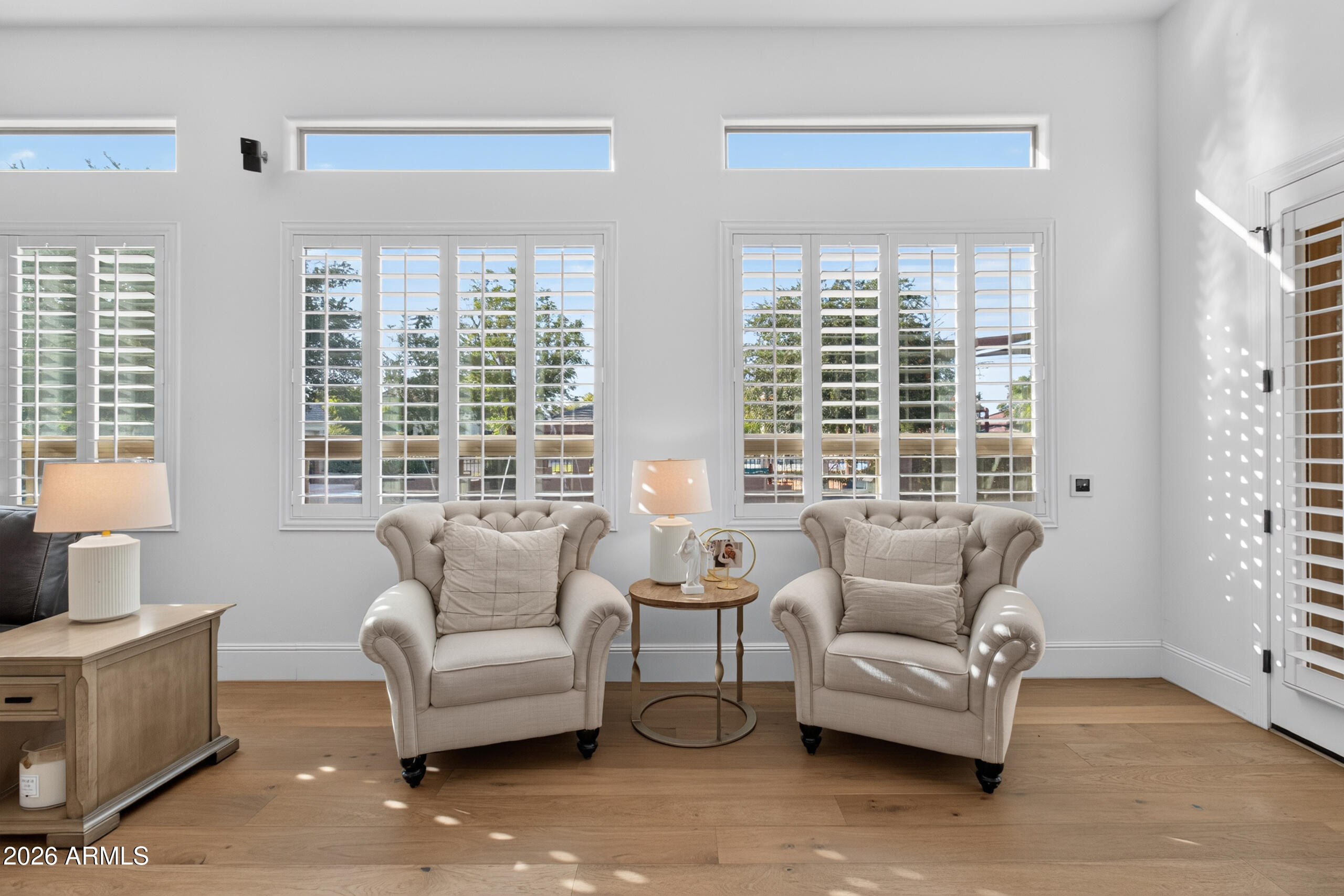 WHITEWING AT HIGLEY - Residential