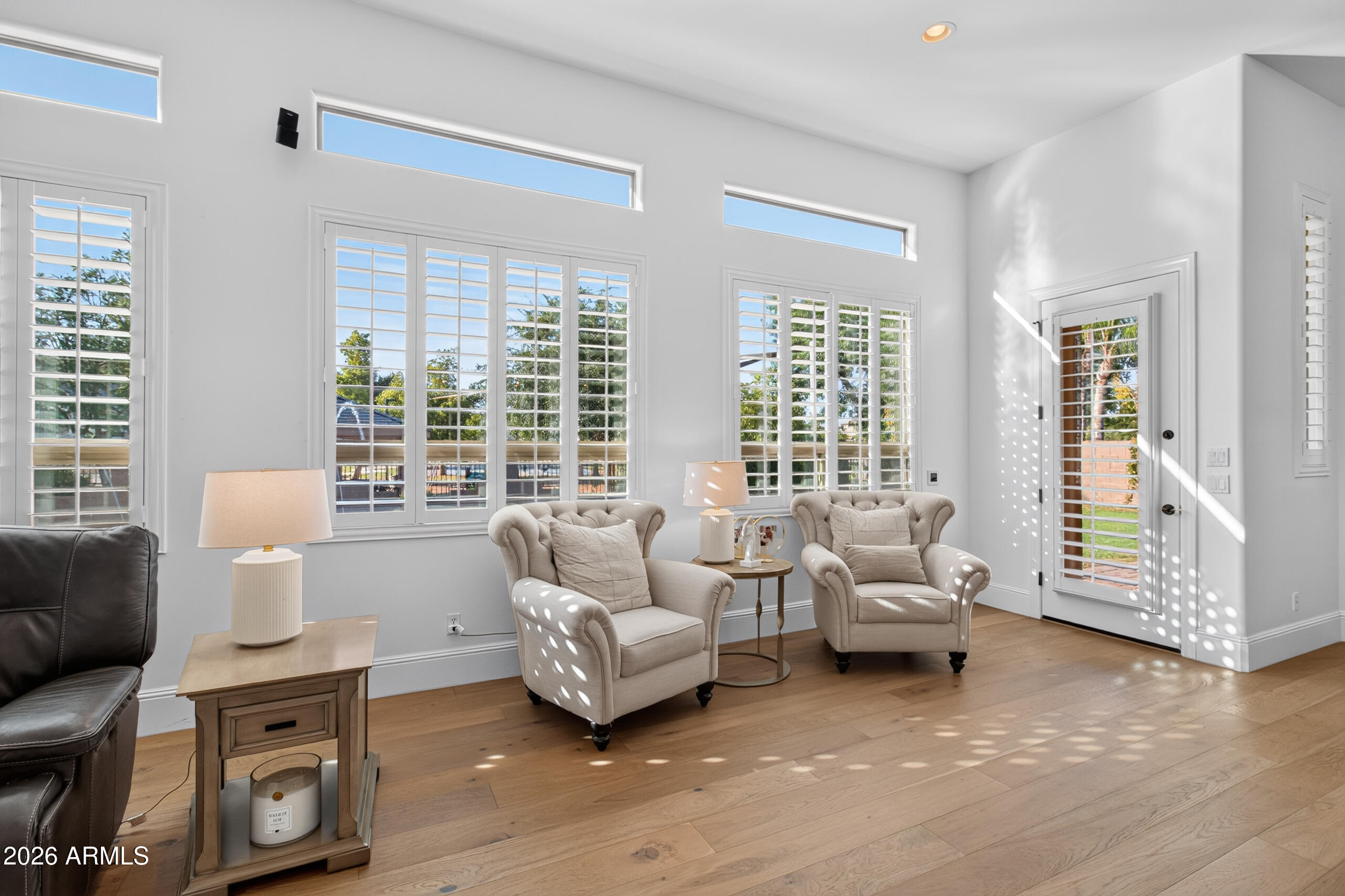 WHITEWING AT HIGLEY - Residential