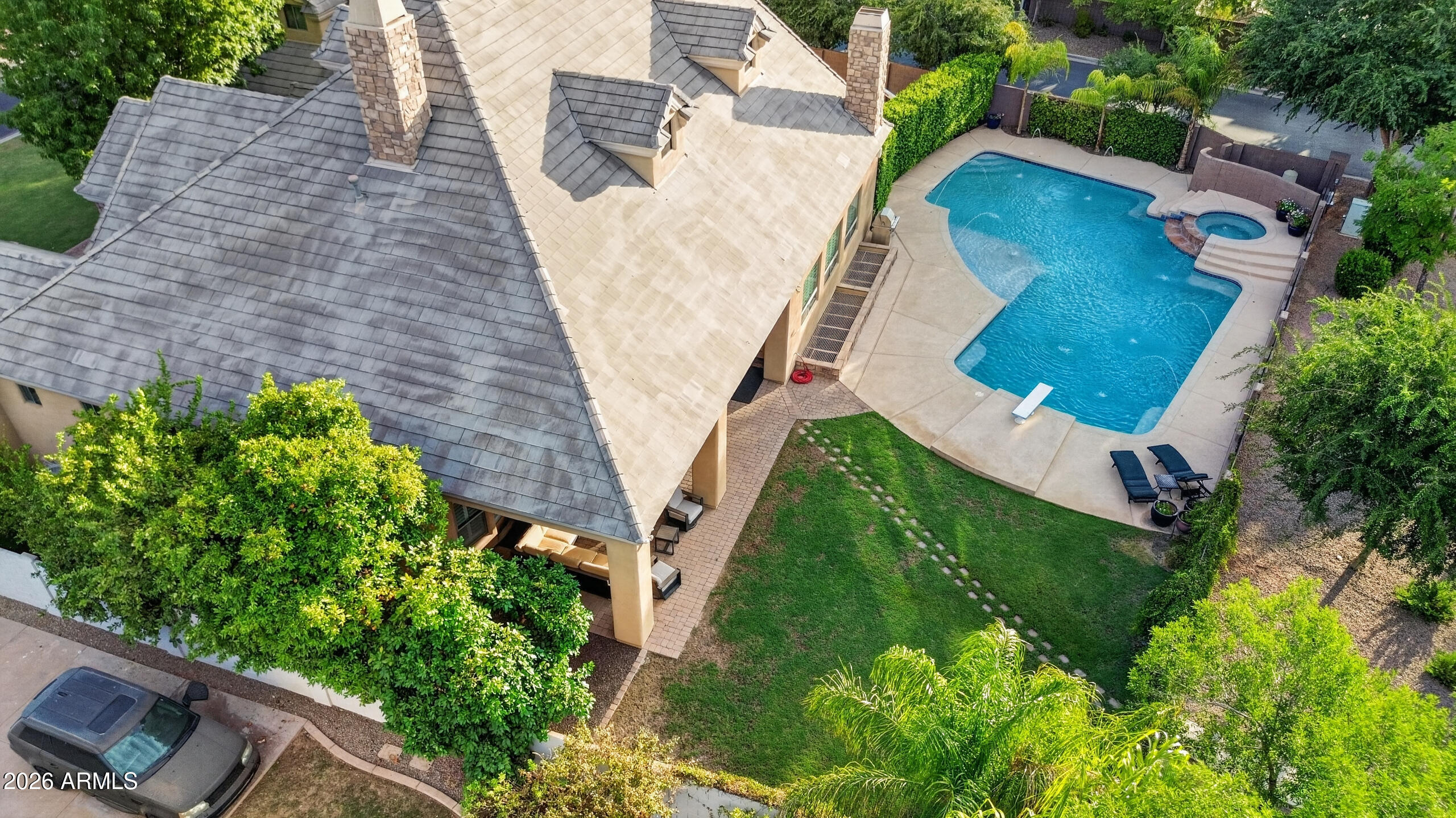 WHITEWING AT HIGLEY - Residential