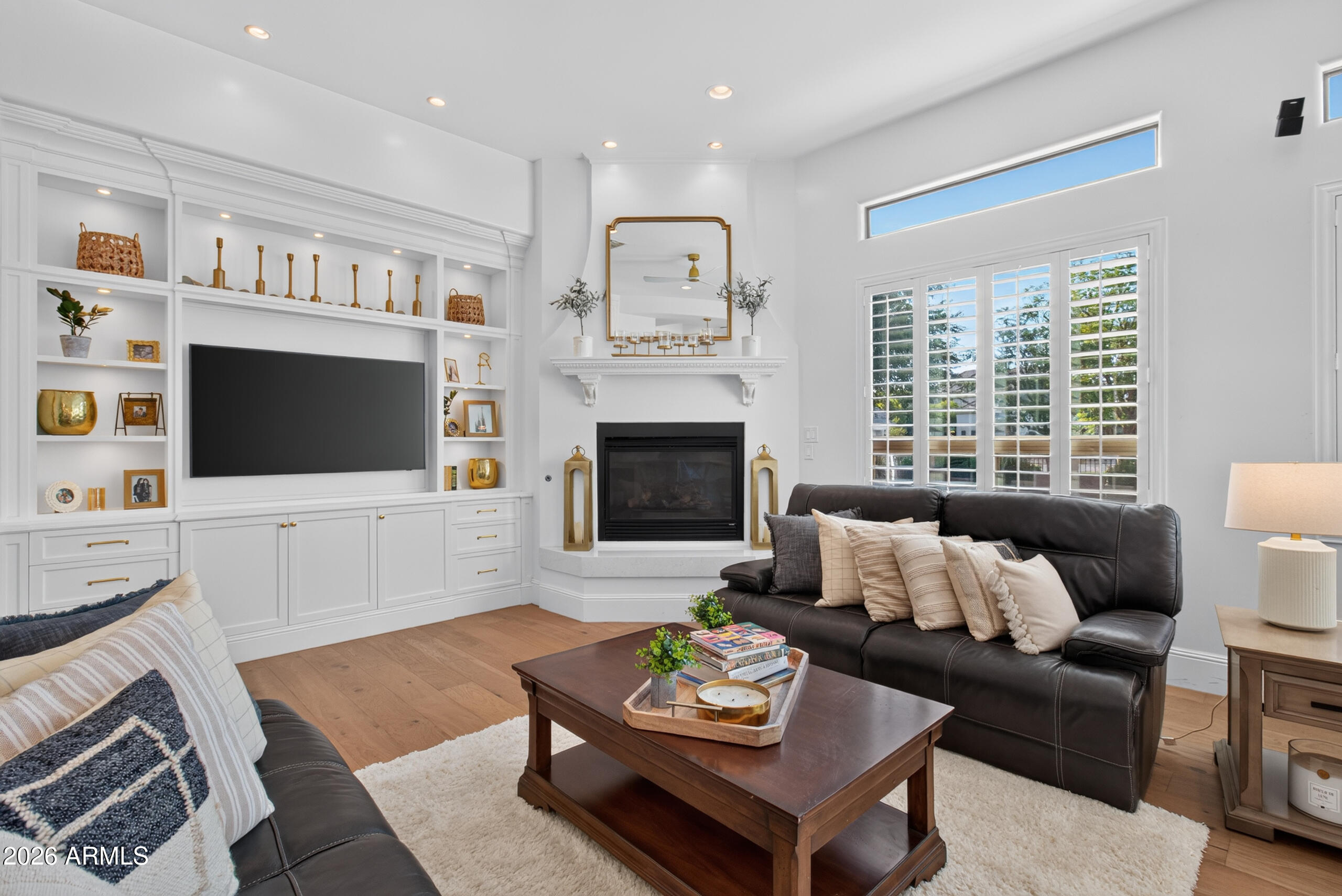 WHITEWING AT HIGLEY - Residential