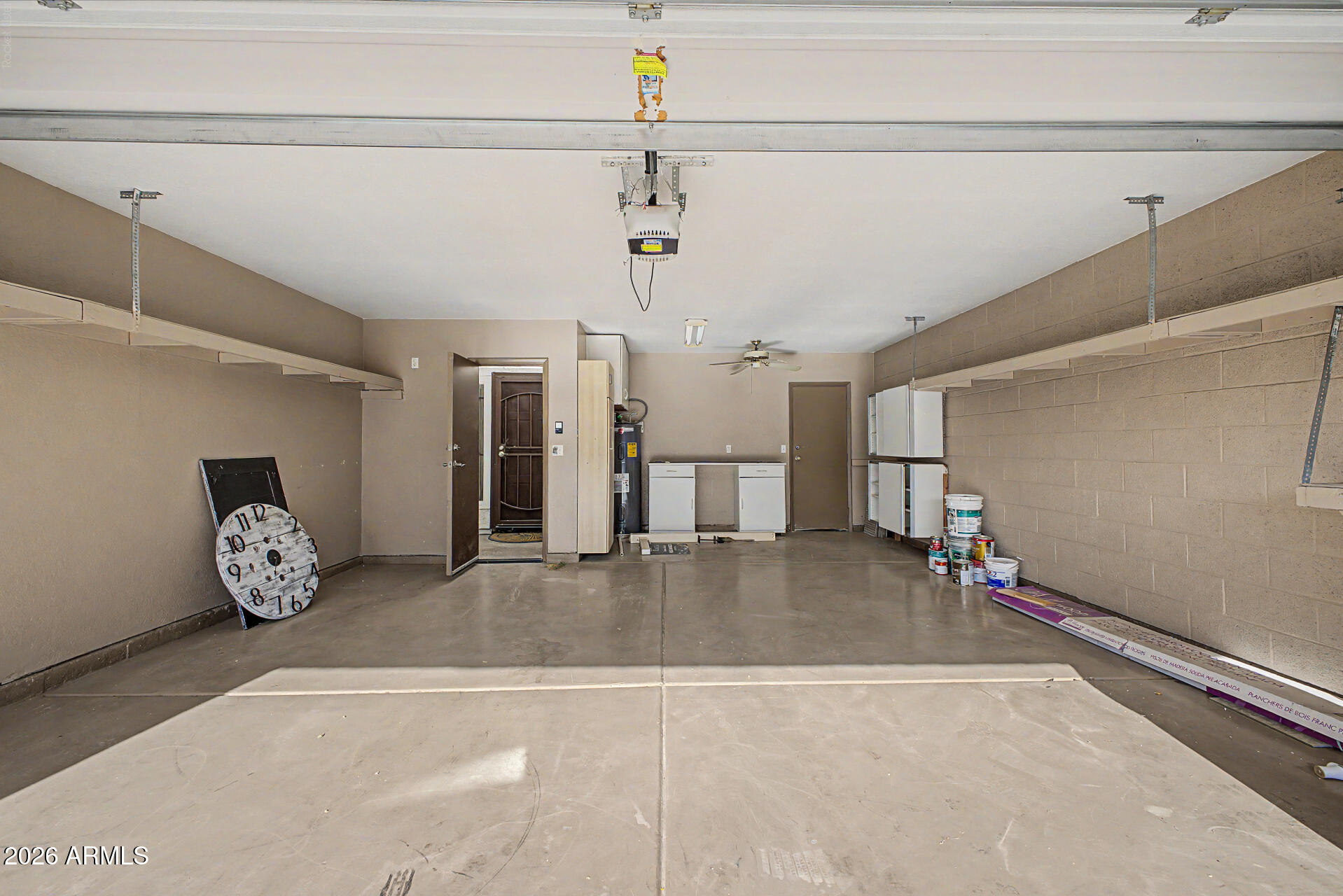 ROUND HILL CLUB AND TOWNHOMES AMD - Residential